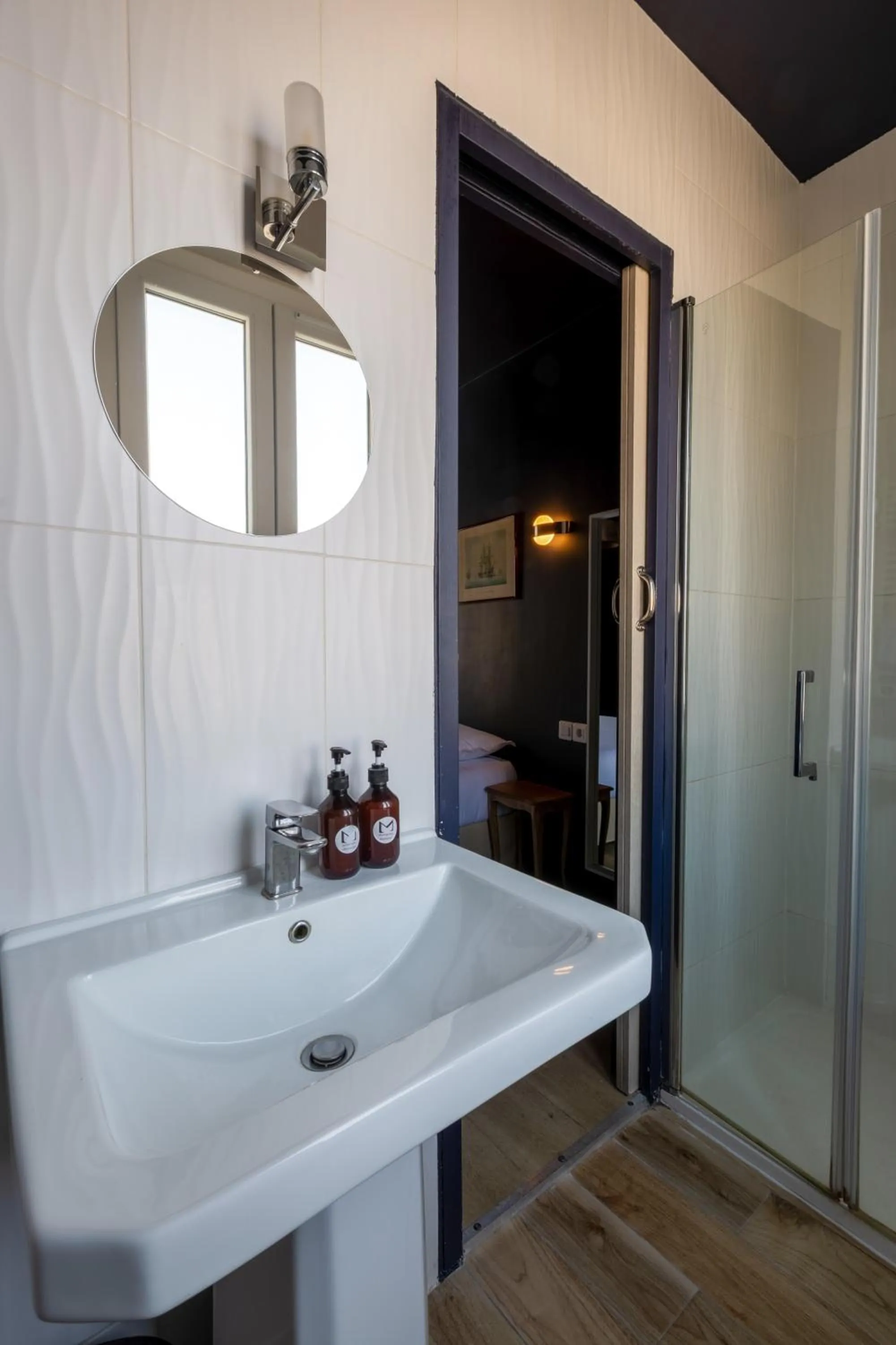 Bathroom in Hôtel Maât Etoile