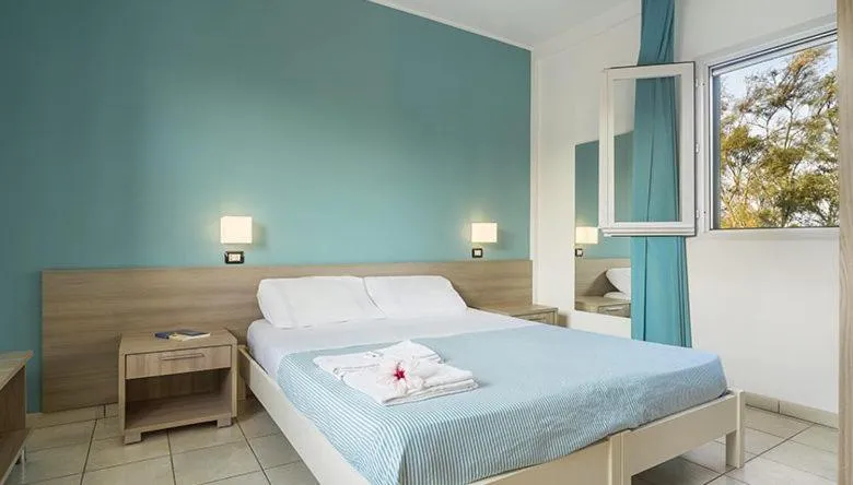Bed in Hotel dei Bizantini & Villaggio Campo dei Messapi