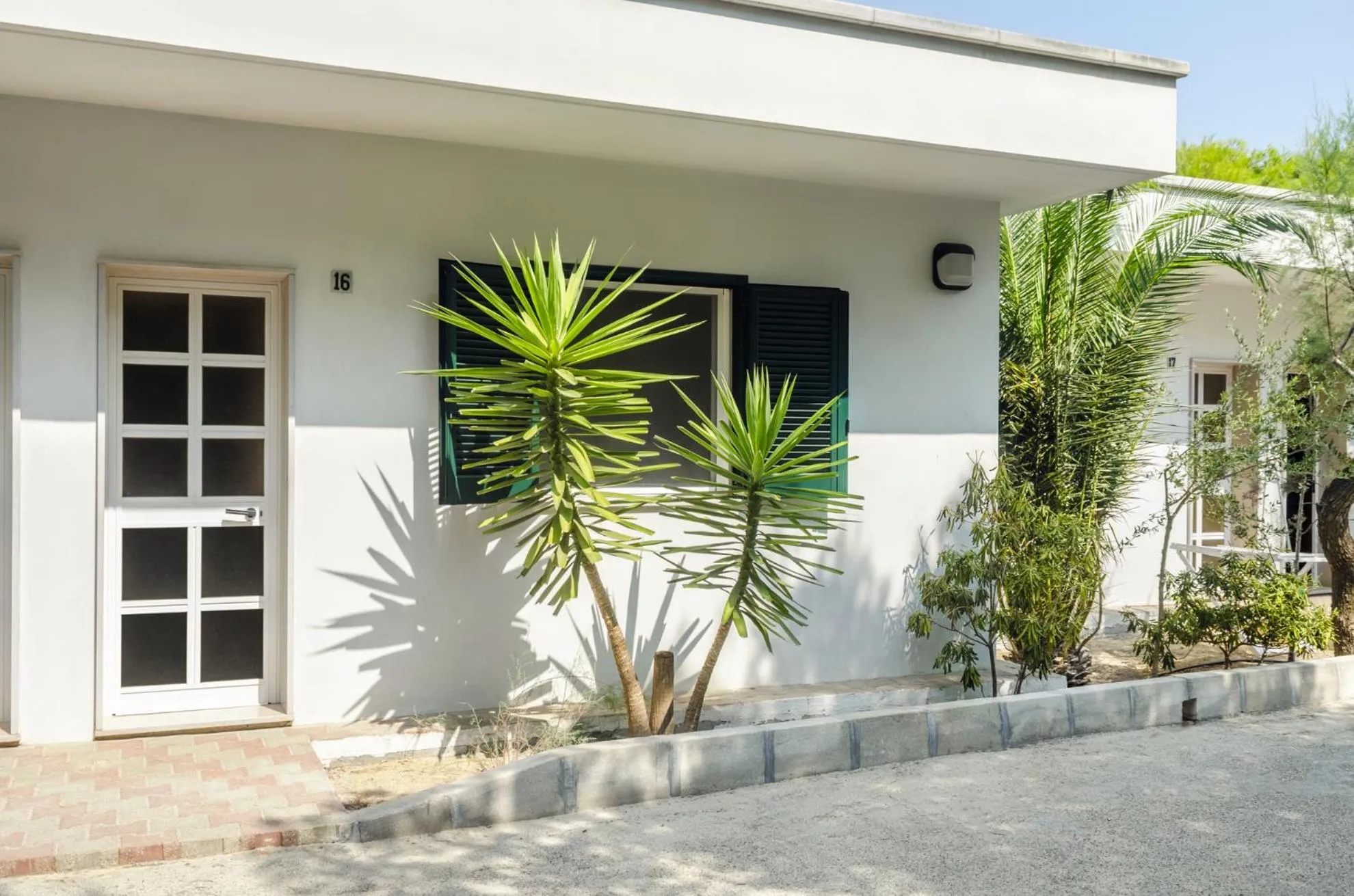 Garden in Hotel dei Bizantini & Villaggio Campo dei Messapi