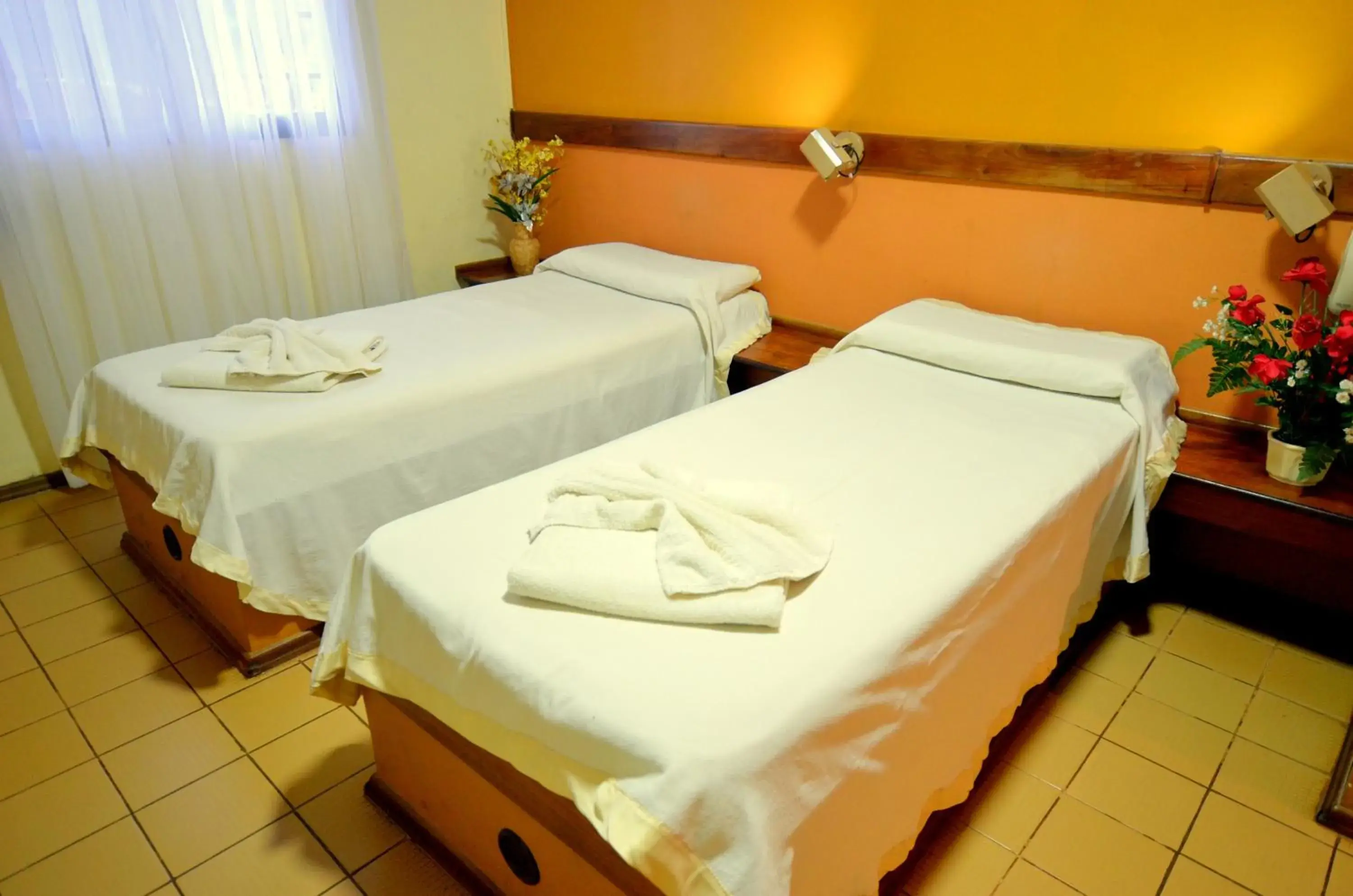 Photo of the whole room, Bed in Hostería Casa Blanca Iguazú Photo of the whole room, Bed in Hostería Casa Blanca Iguazú