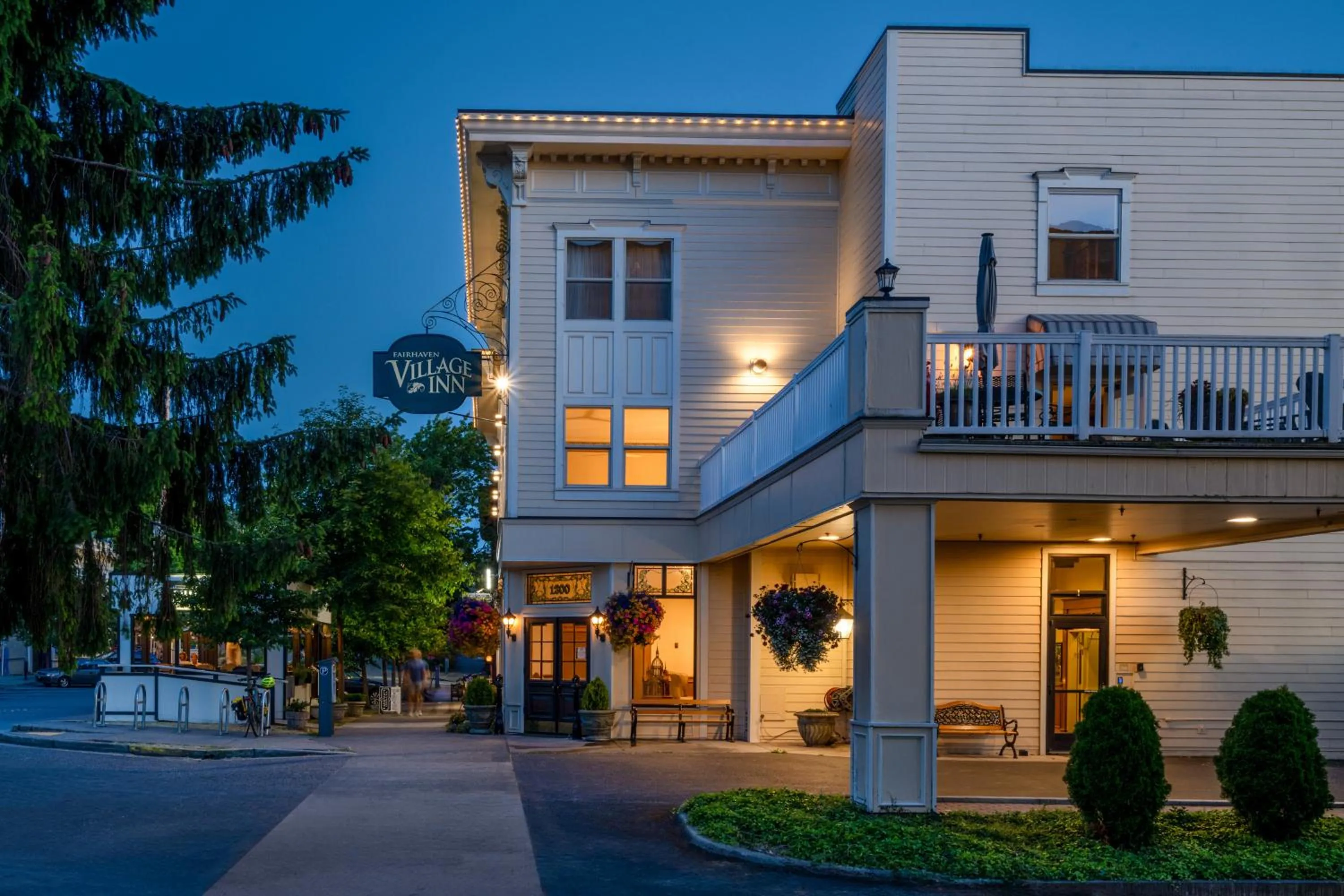 Fairhaven Village Inn