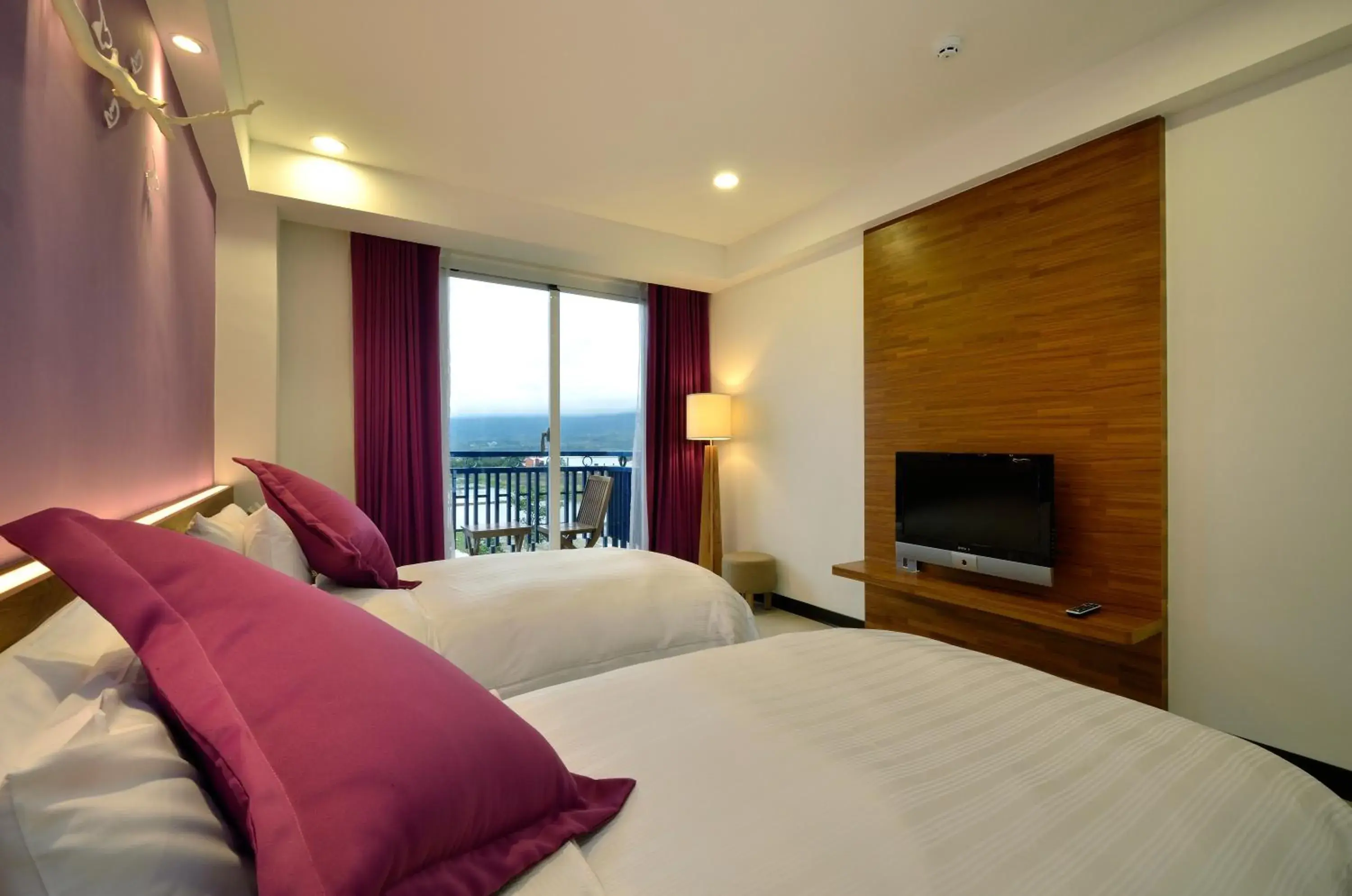 Photo of the whole room, Bed in J Resort Photo of the whole room, Bed in J Resort