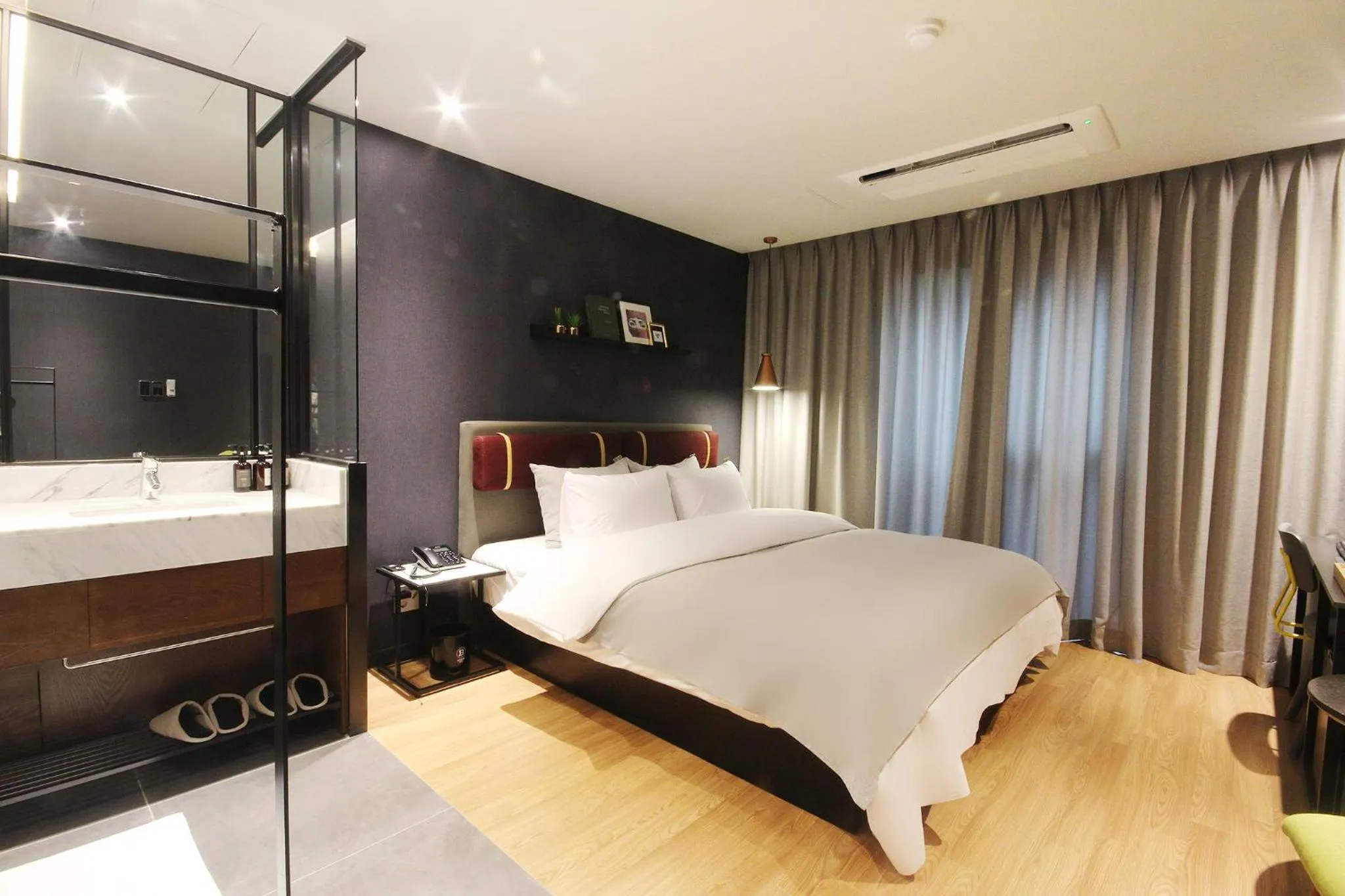 Bed in Brown Dot Hotel Seomyeon
