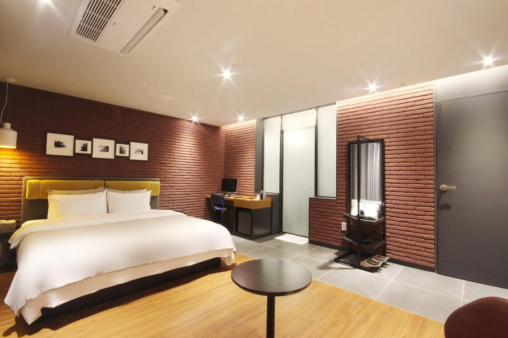 Bed in Brown Dot Hotel Seomyeon