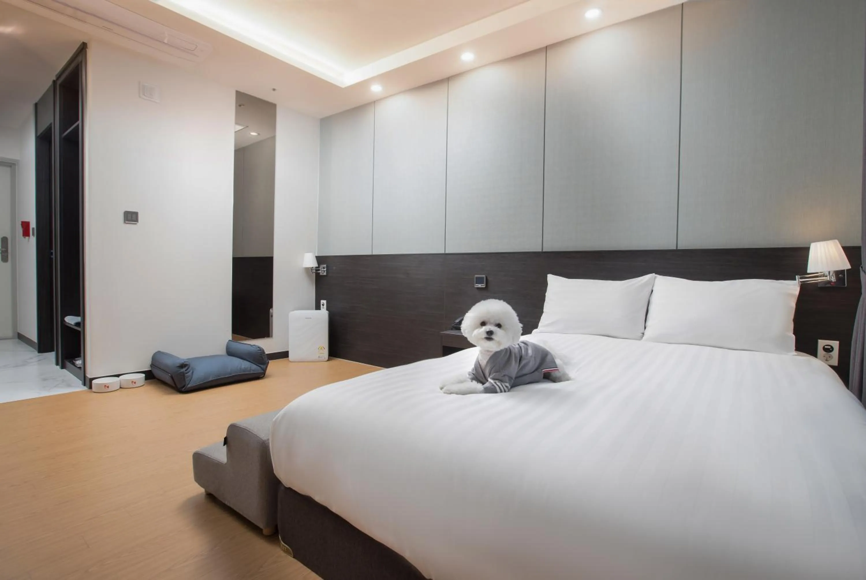 Bed in Utop Marina Hotel & Resort