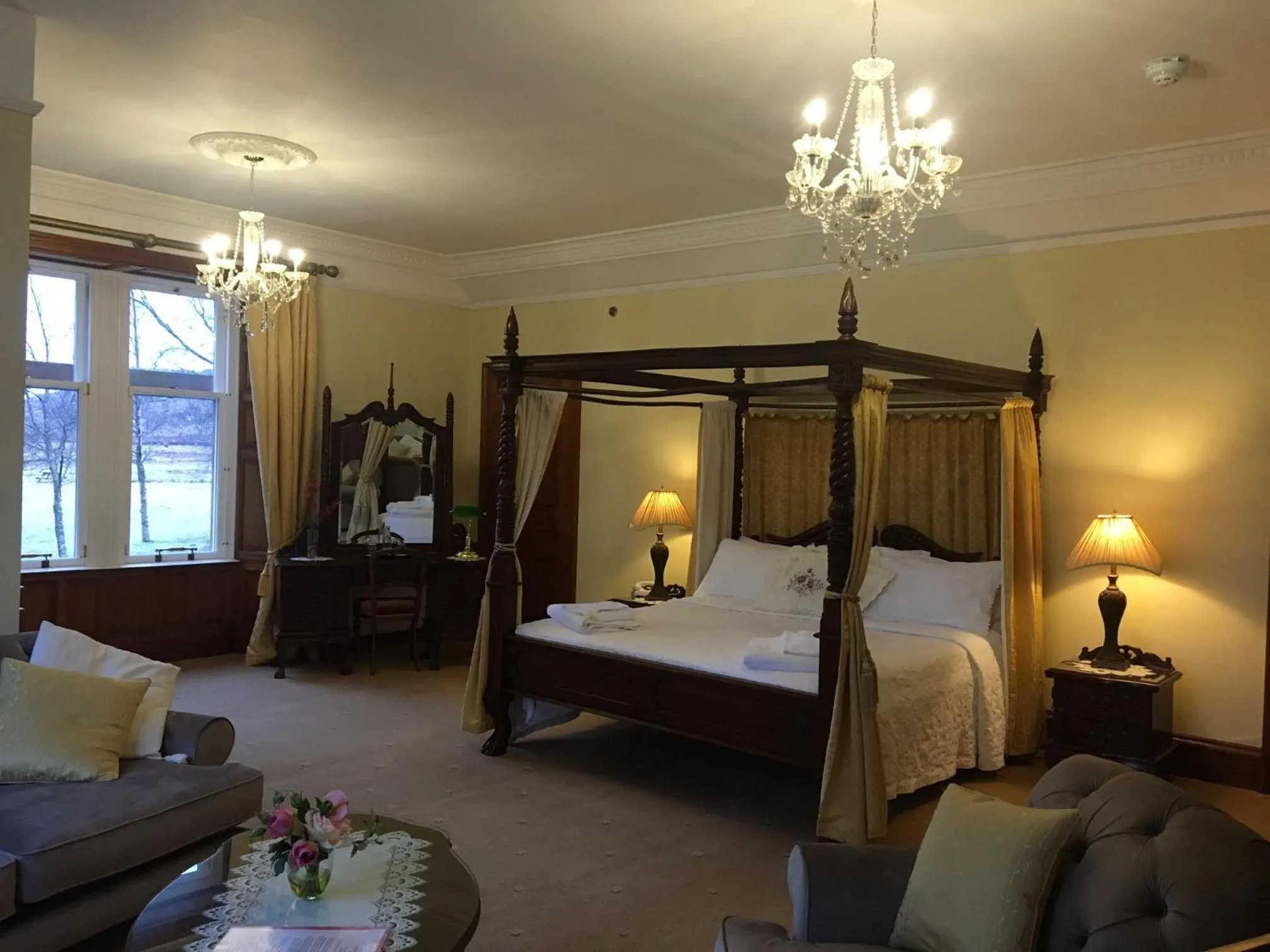 Bed in Ledgowan Lodge Hotel