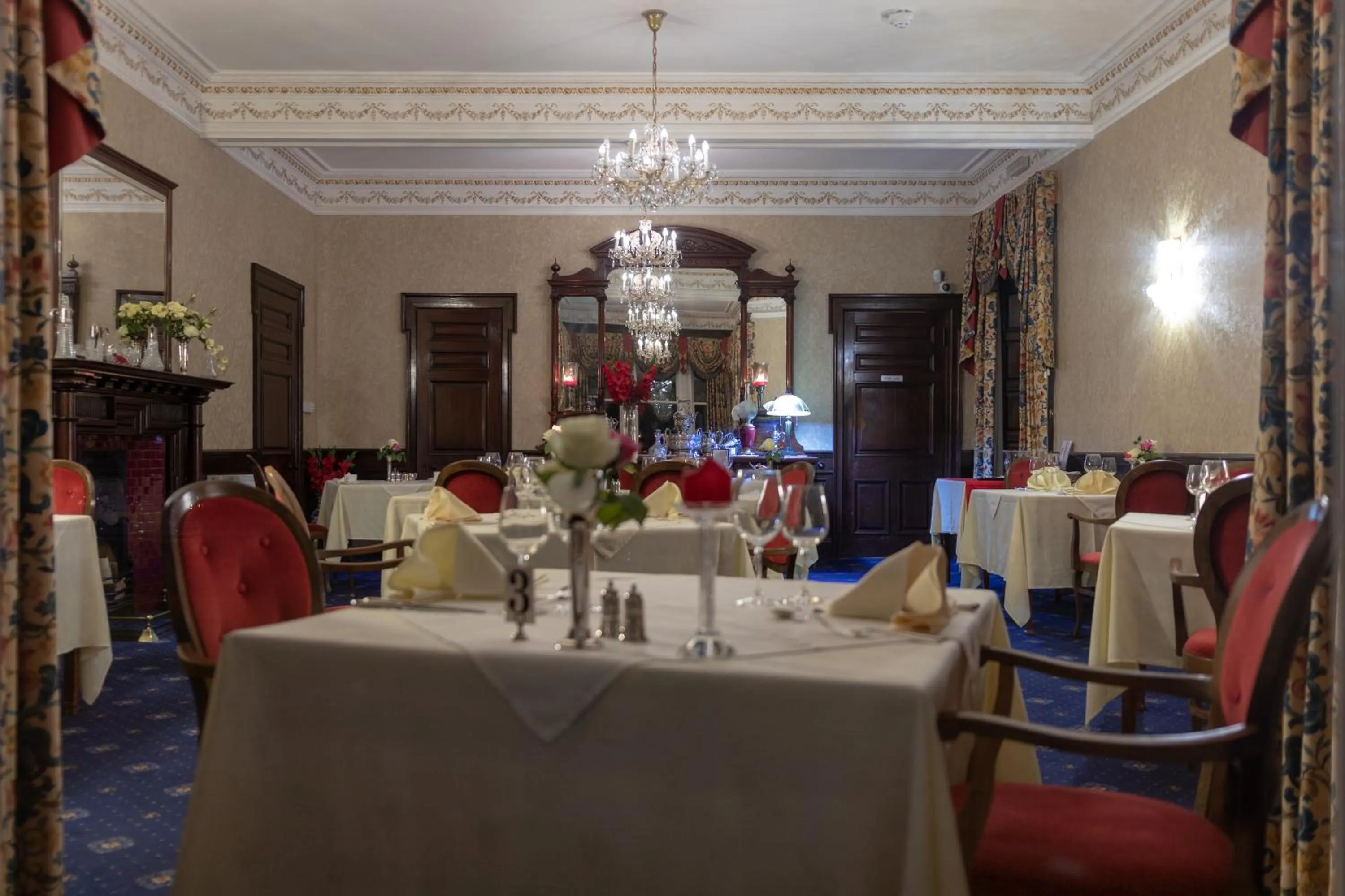 Restaurant/places to eat in Ledgowan Lodge Hotel