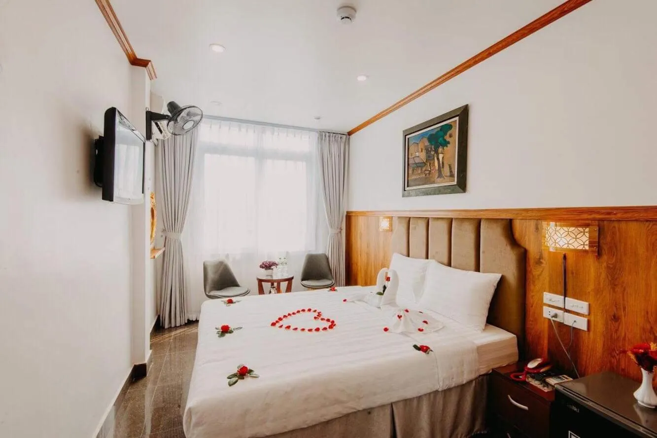 Bed in Hanoi Asia Hotel