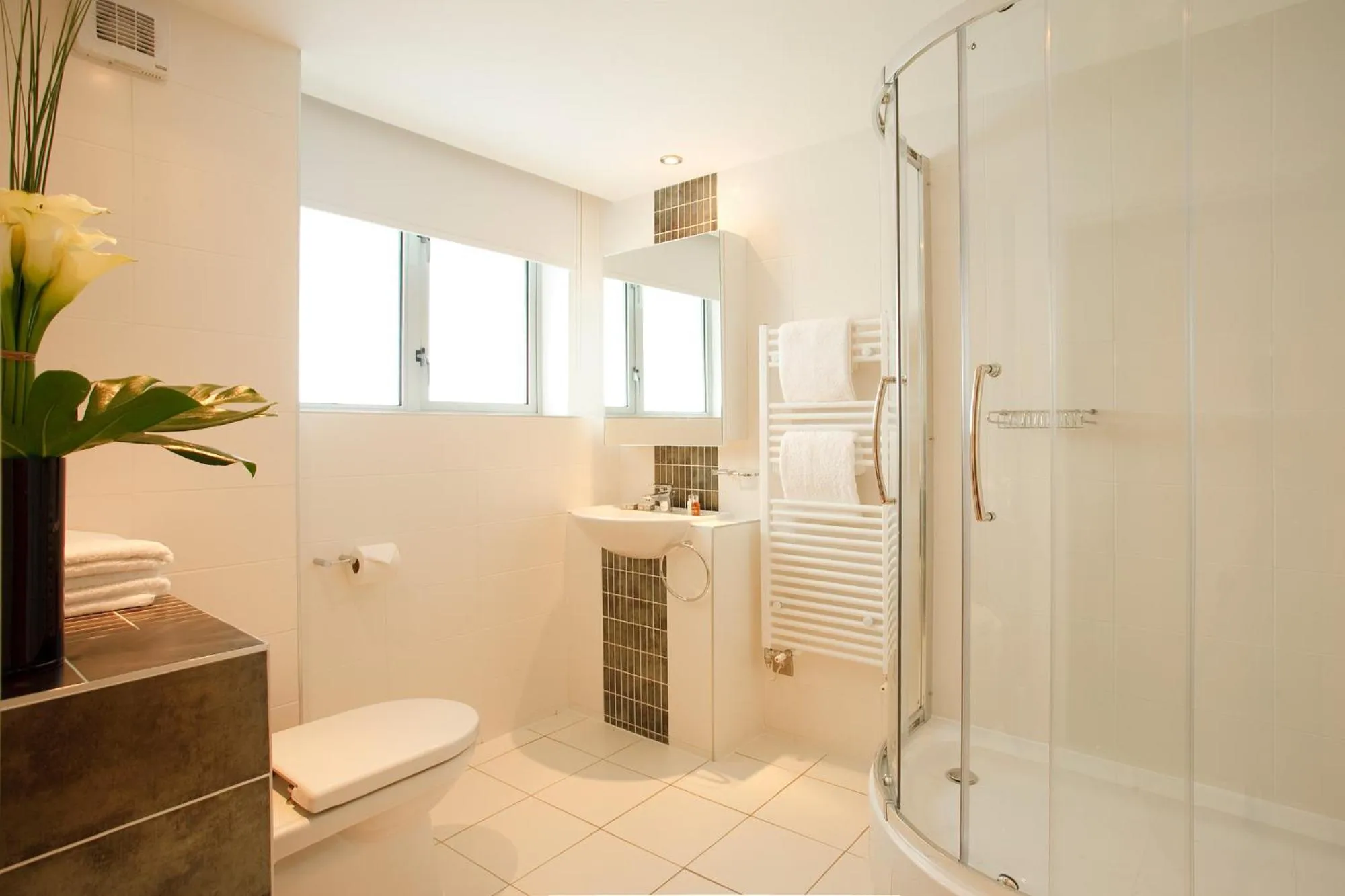 Bathroom in SACO Holborn – Lamb’s Conduit St