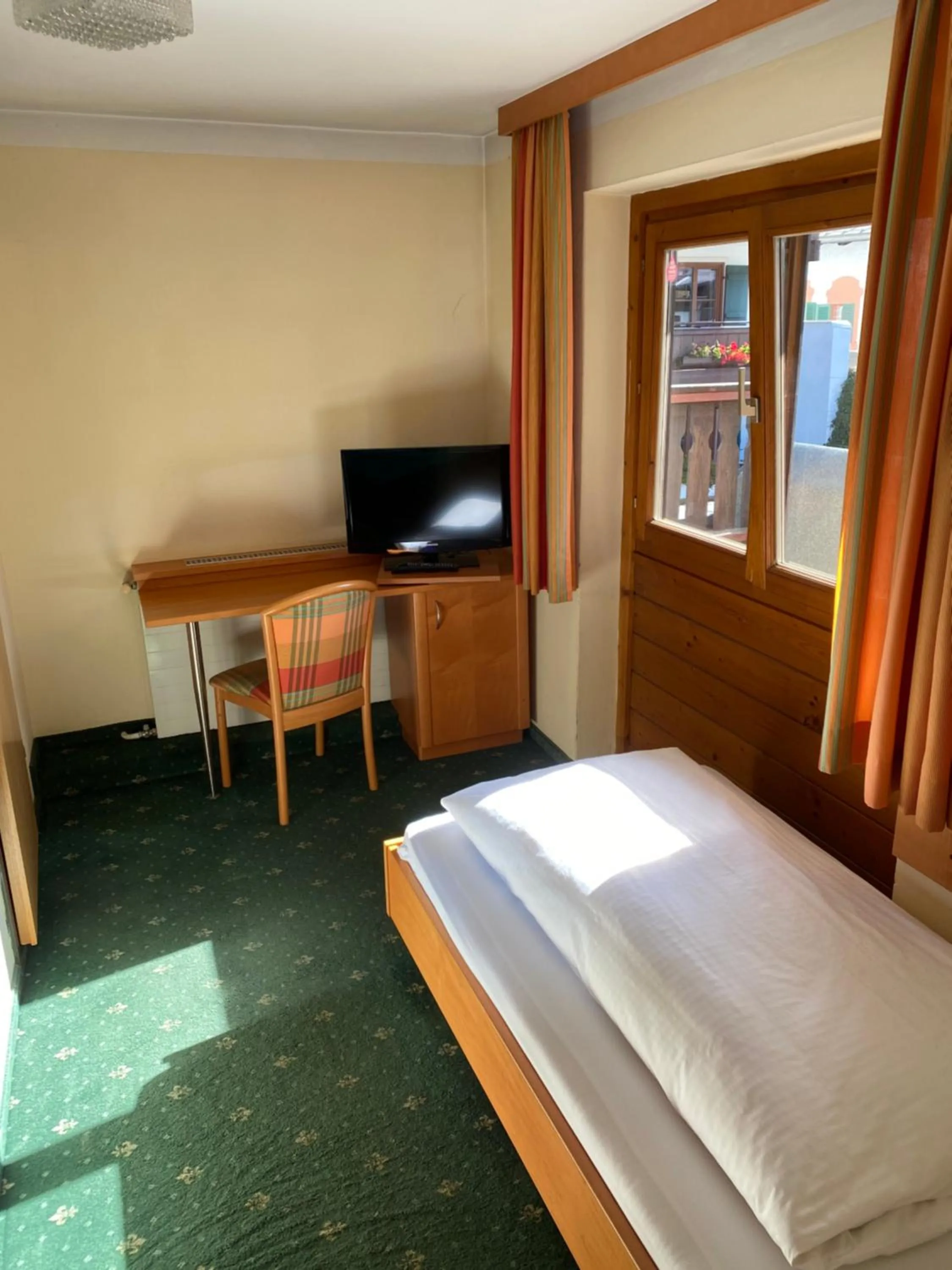 Bedroom, Bed in Hotel LukasMayr