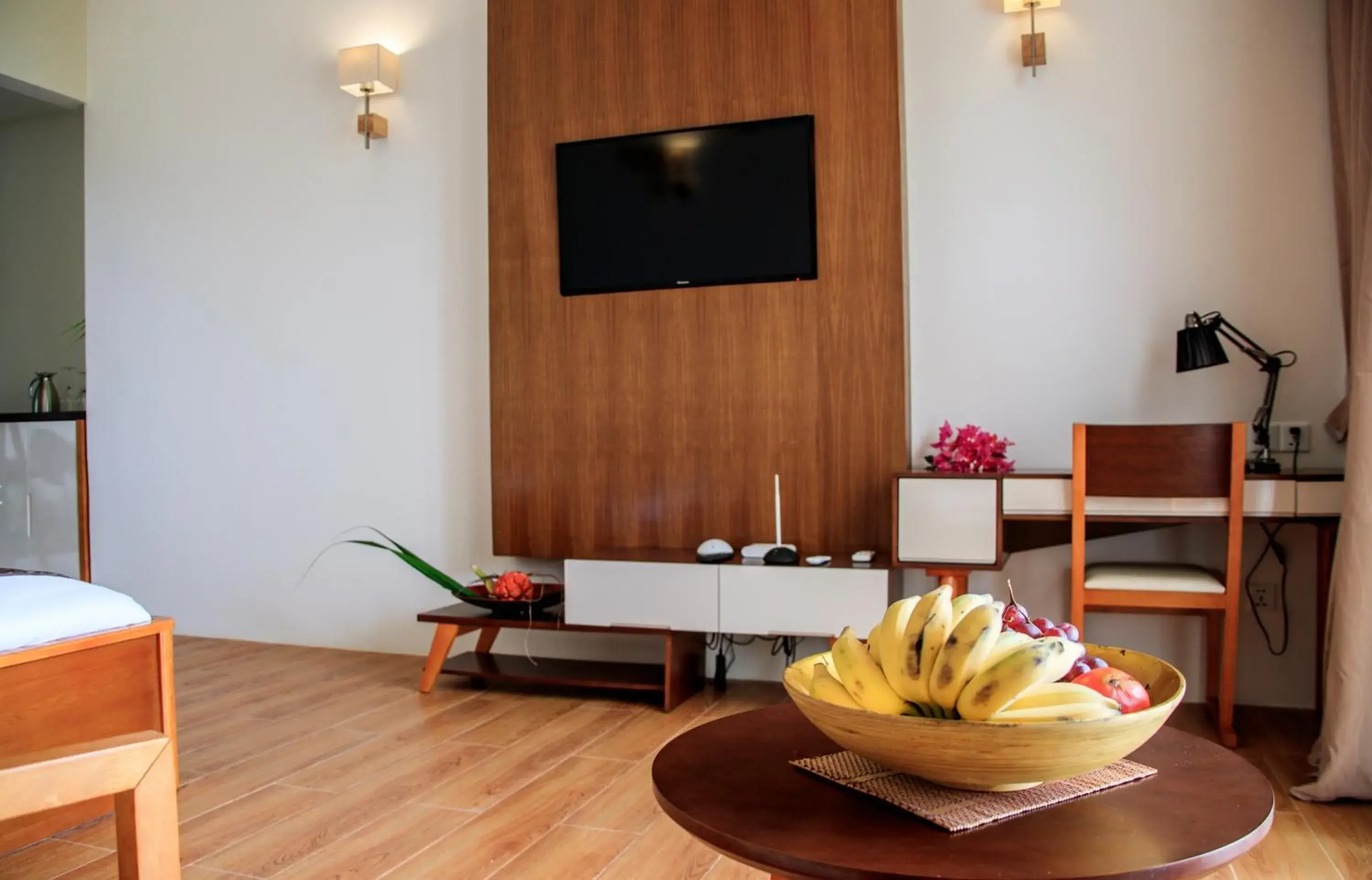 Superior Beach Bungalow - single occupancy - Beachfront (10% off on Spa Services, 15% off on Excursions & Free Early Check-In on Availability Basis) in Hondaafushi Island Resort Superior Beach Bungalow - single occupancy - Beachfront (10% off on Spa Services, 15% off on Excursions & Free Early Check-In on Availability Basis) in Hondaafushi Island Resort