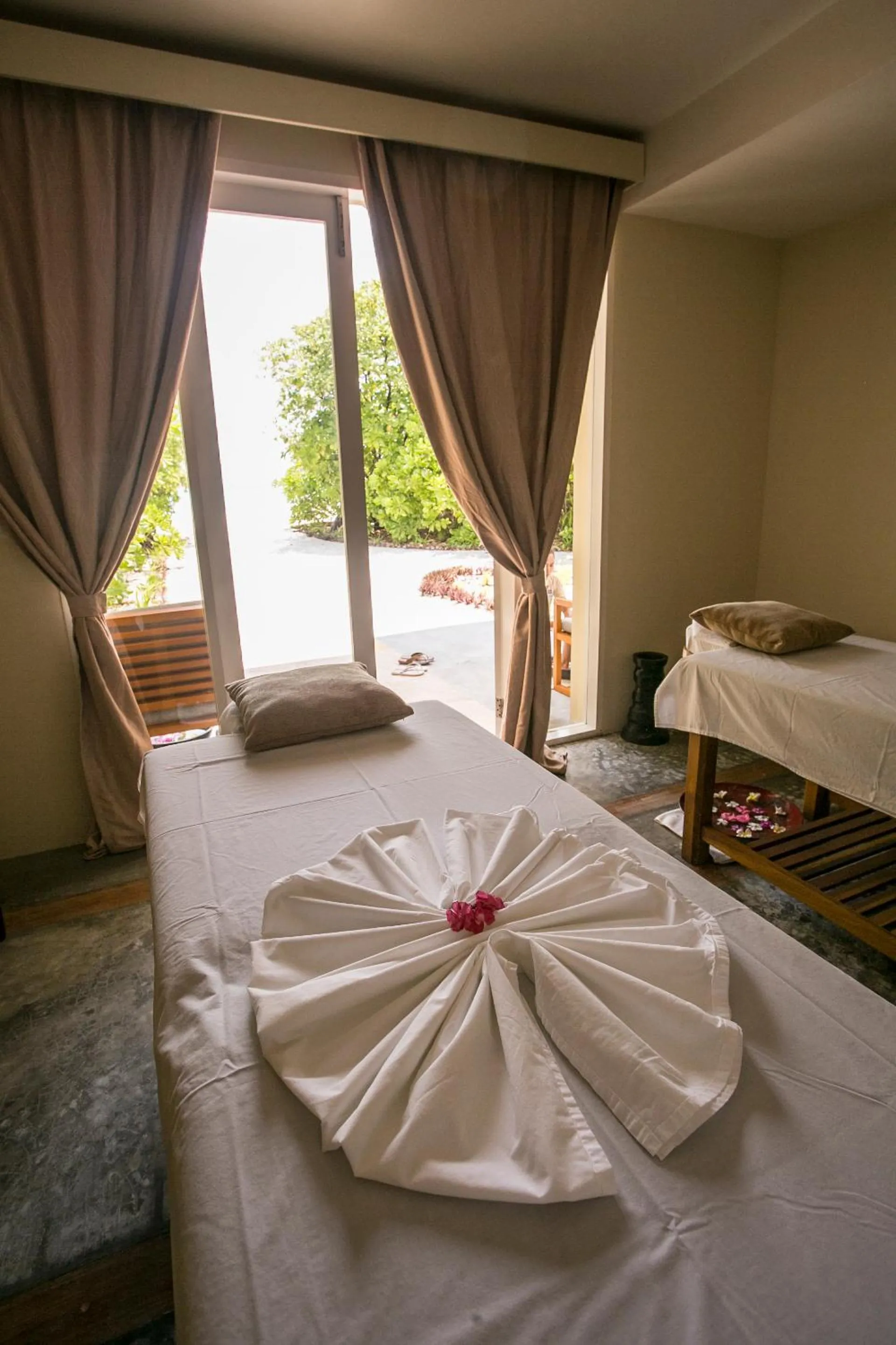Spa and wellness centre/facilities, Bed in Hondaafushi Island Resort
