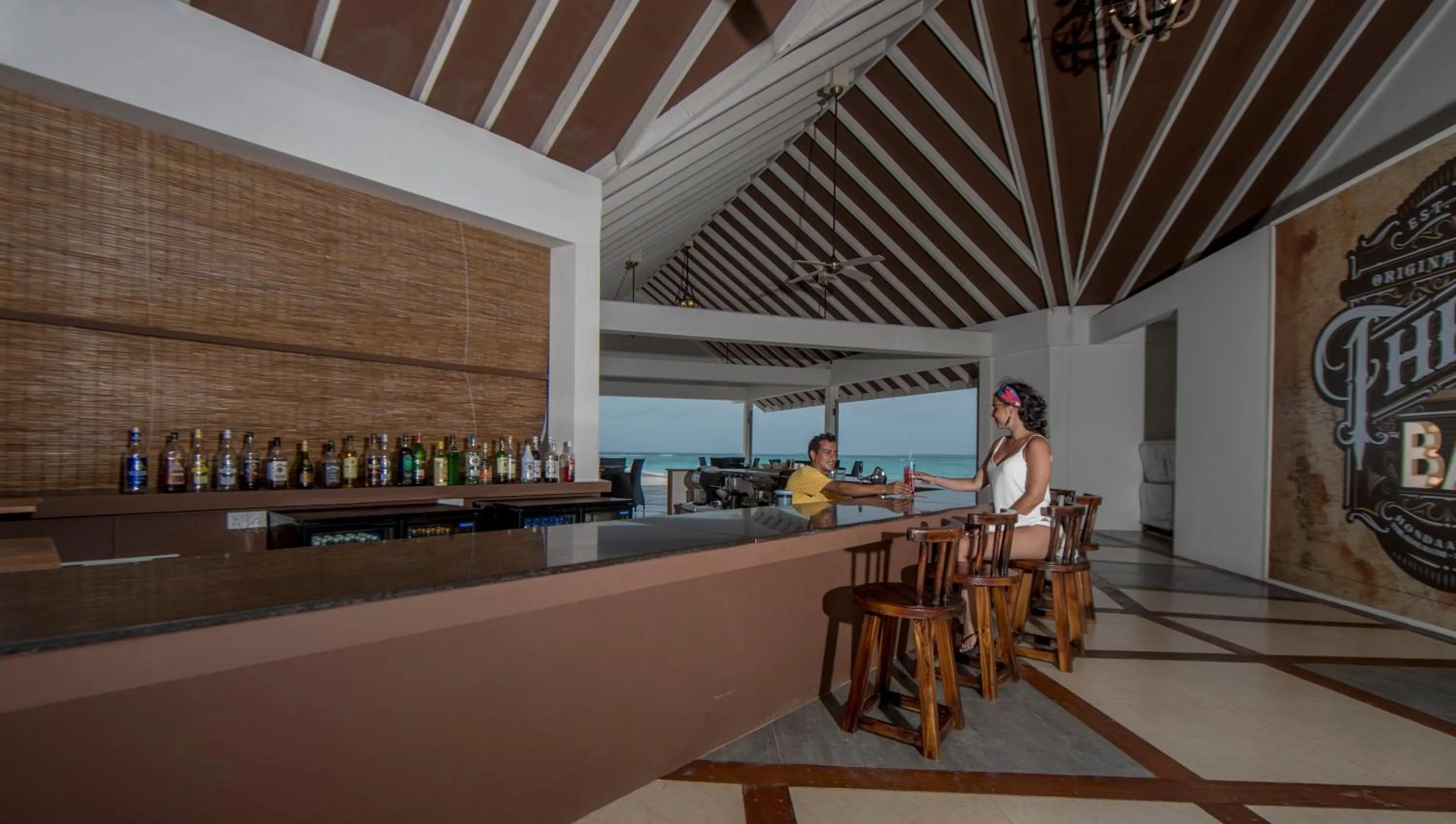 Lounge or bar in Hondaafushi Island Resort