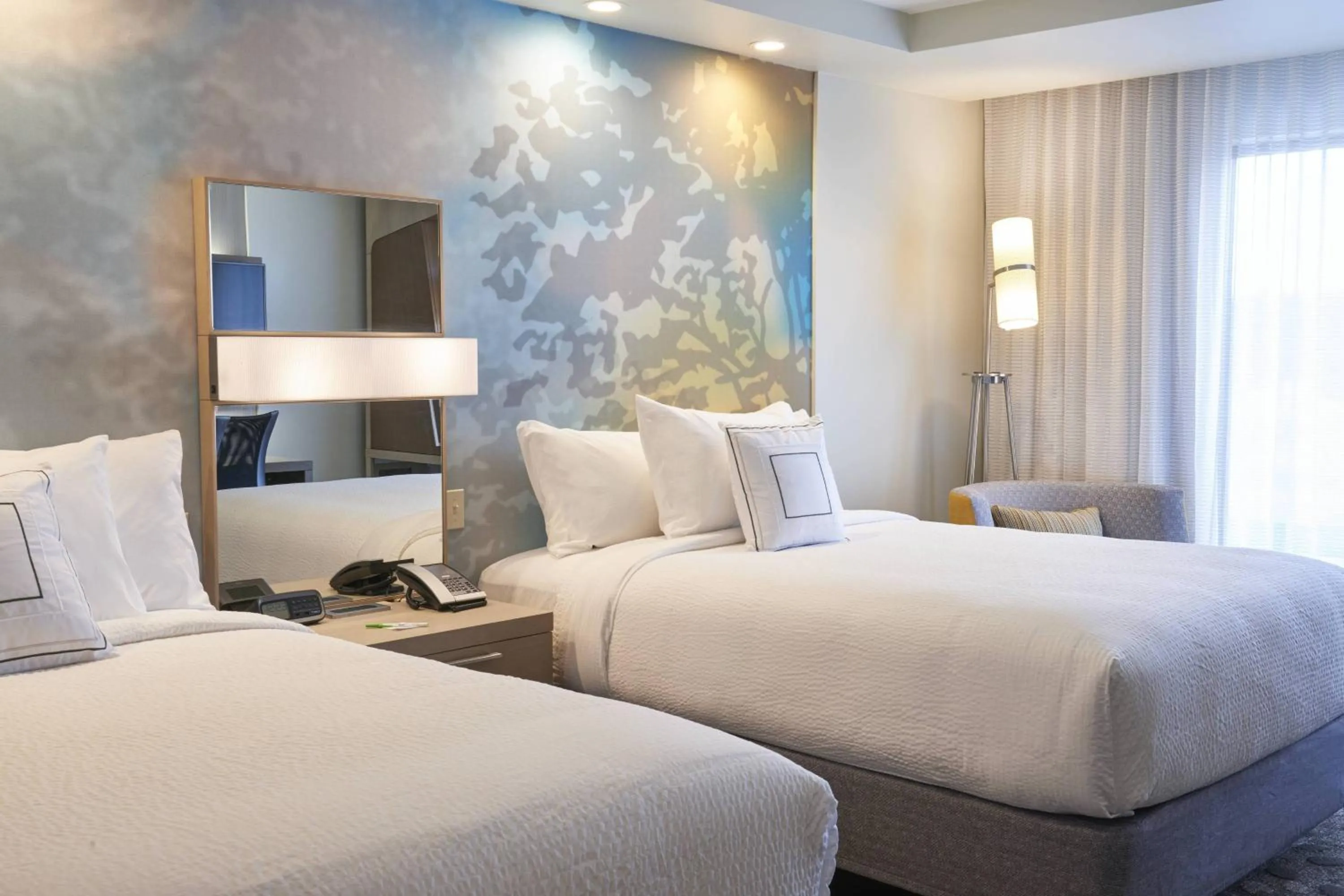 Photo of the whole room, Bed in Courtyard by Marriott Jackson