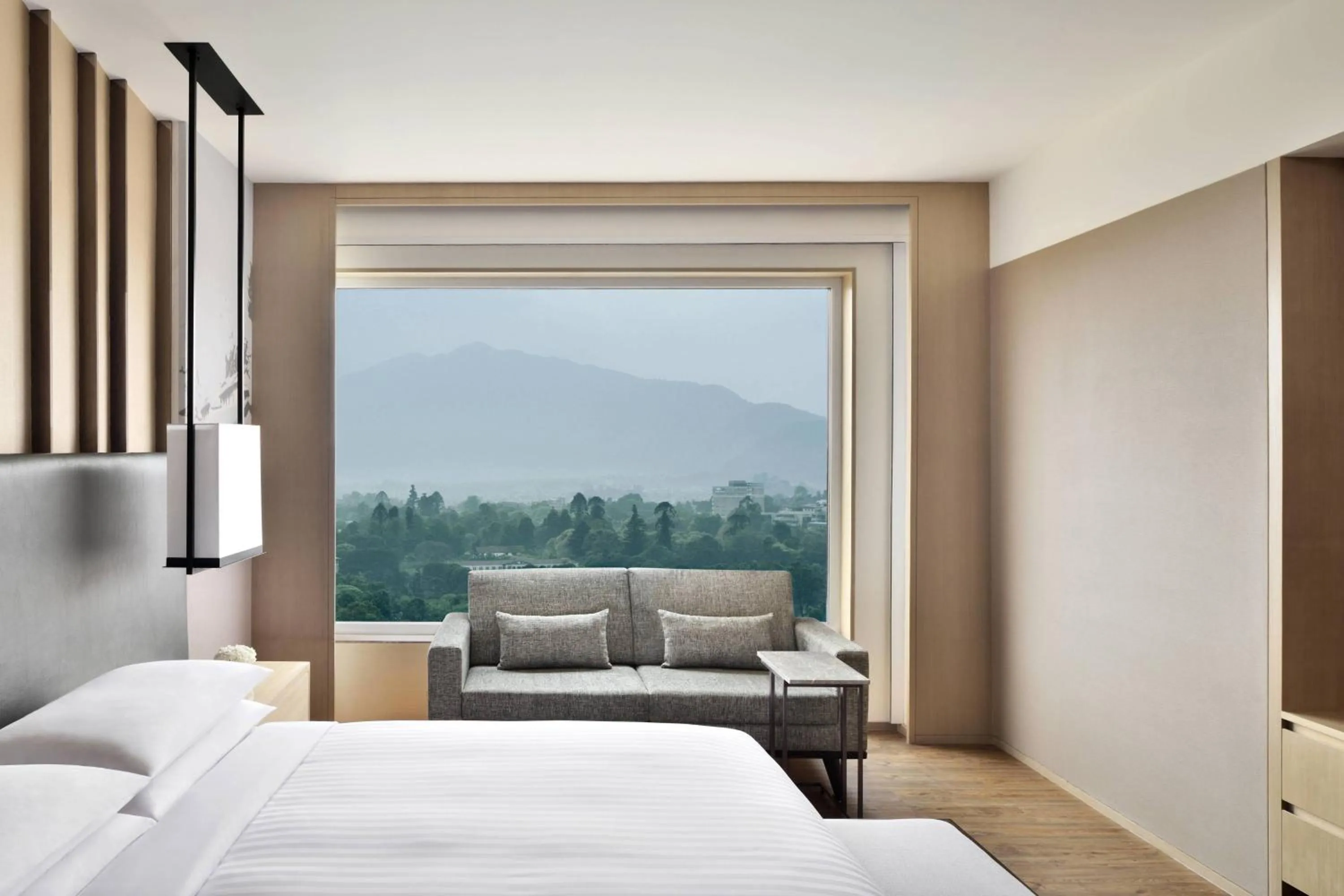 Lounge or bar, Bed in Kathmandu Marriott Hotel