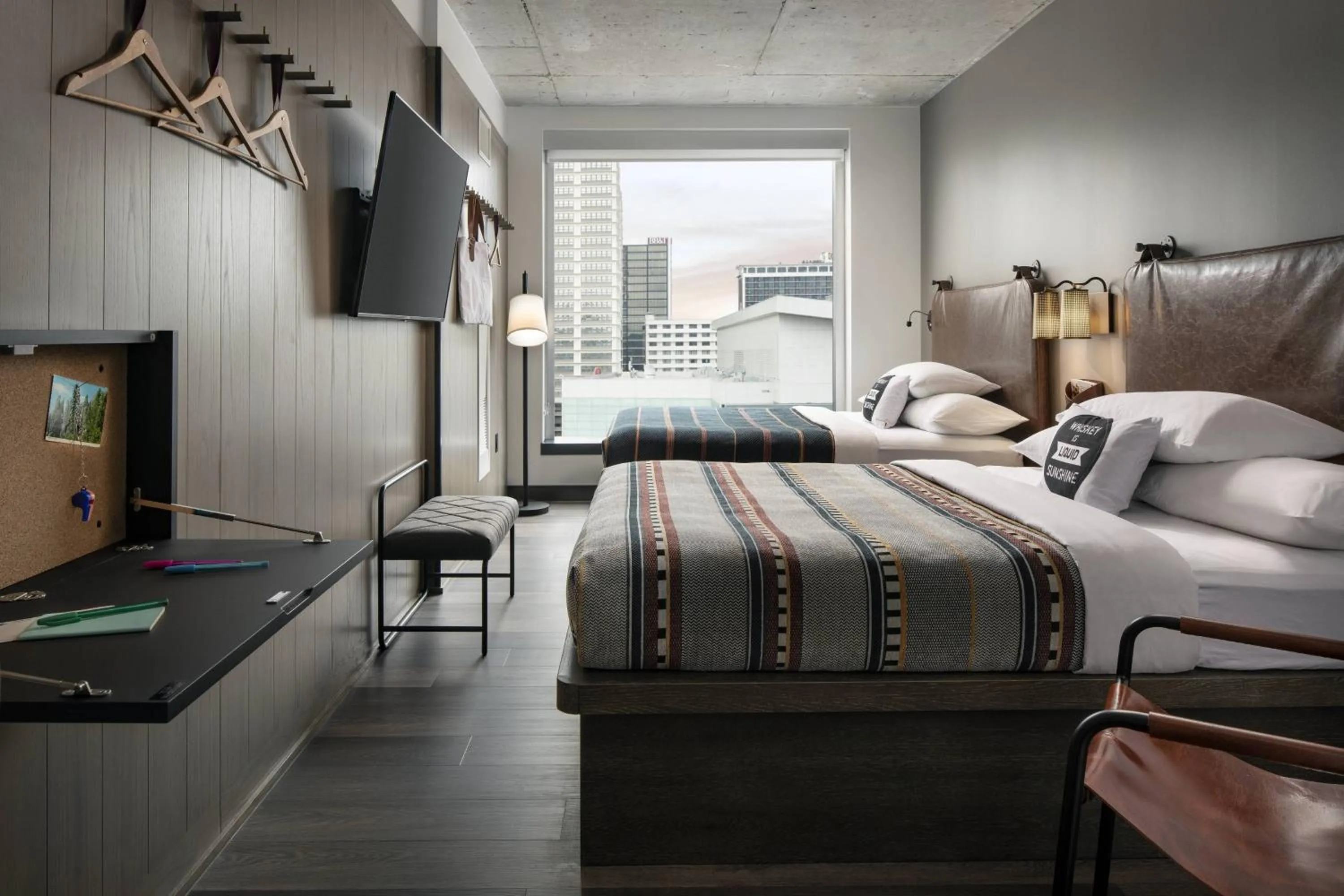 Photo of the whole room, Bed in Moxy Louisville Downtown