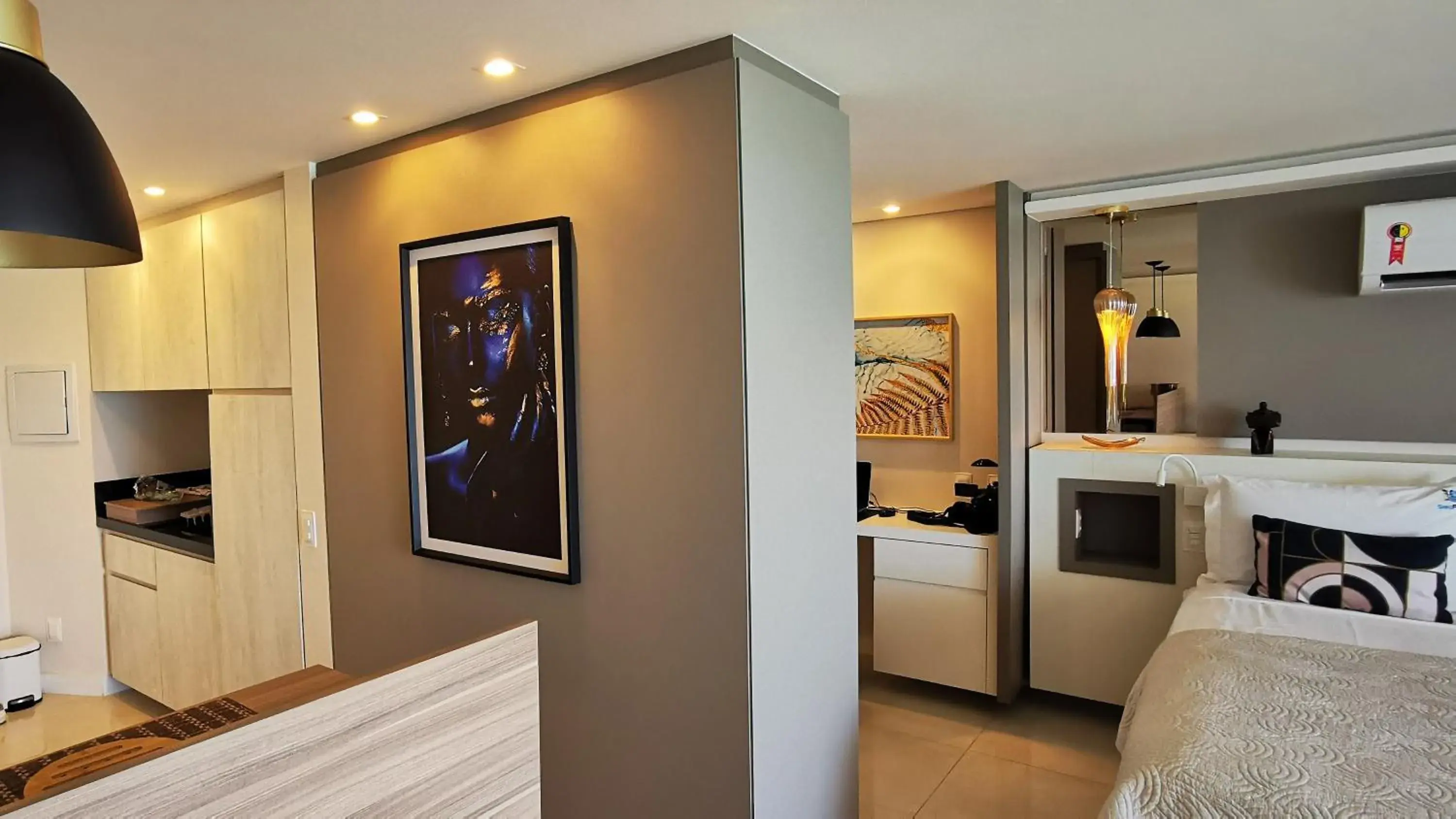 Photo of the whole room, Bed in Seaflats Iate Plaza Hotel Photo of the whole room, Bed in Seaflats Iate Plaza Hotel