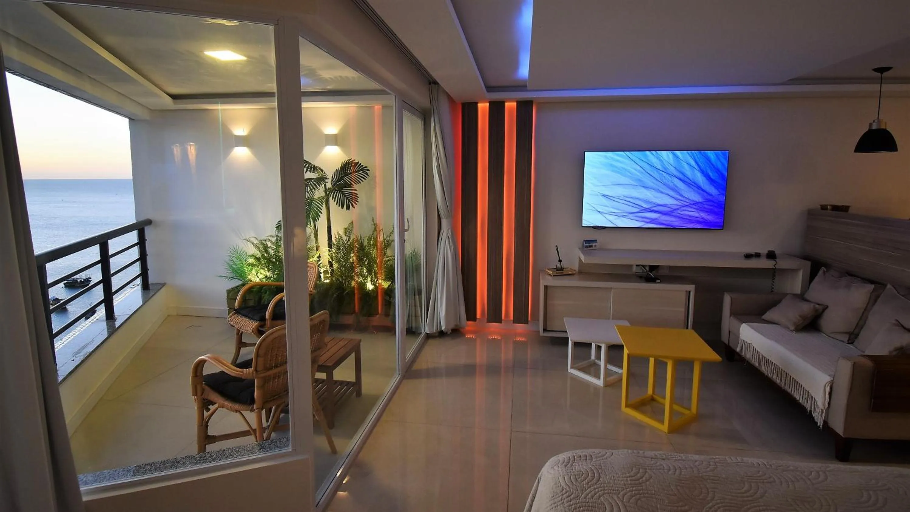 Patio in Seaflats Iate Plaza Hotel