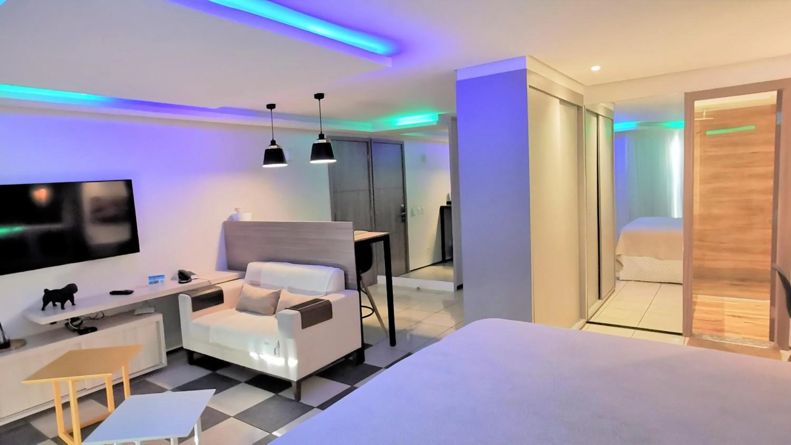 Photo of the whole room, Bed in Seaflats Iate Plaza Hotel