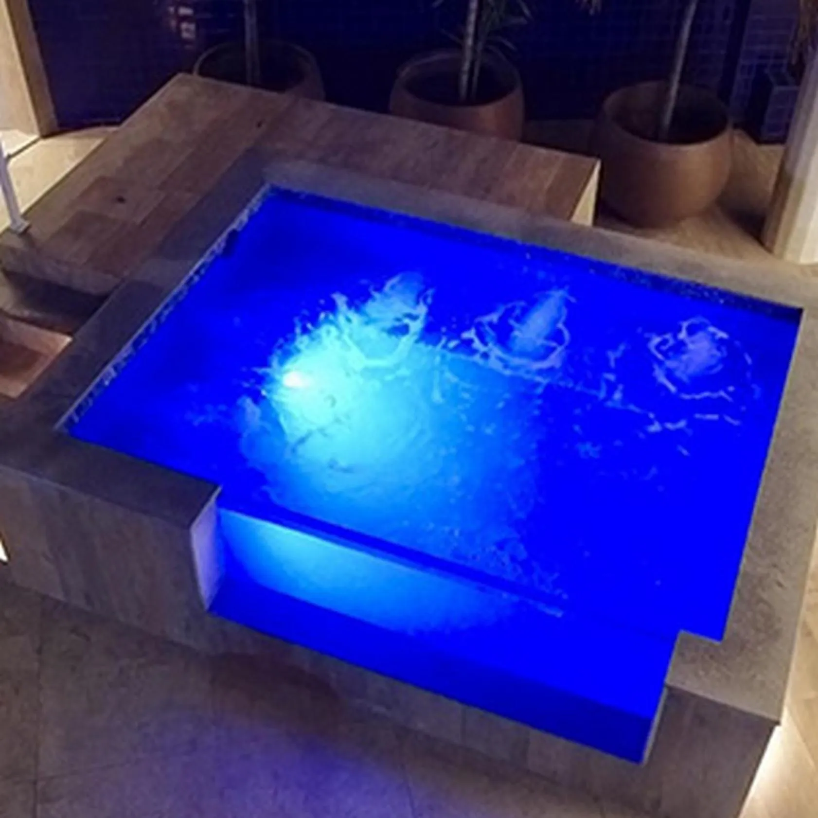 Hot Tub in Seaflats Iate Plaza Hotel
