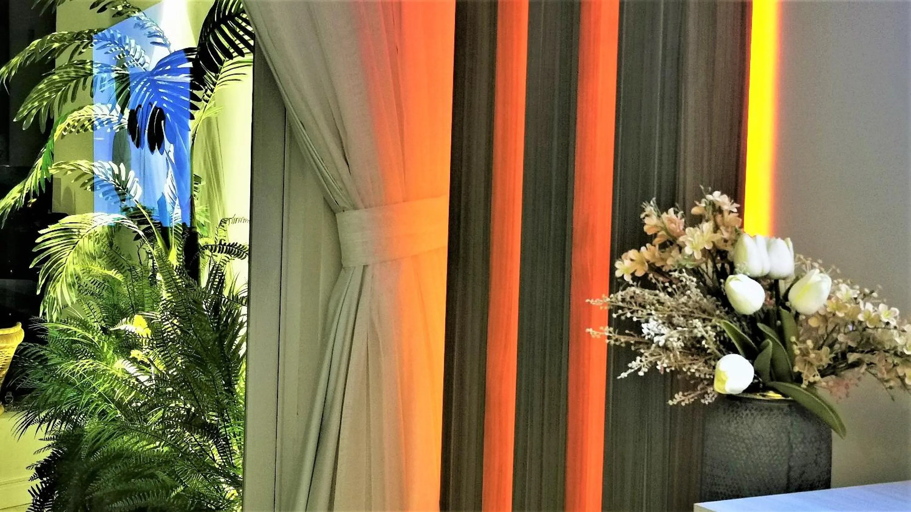 Decorative detail in Seaflats Iate Plaza Hotel