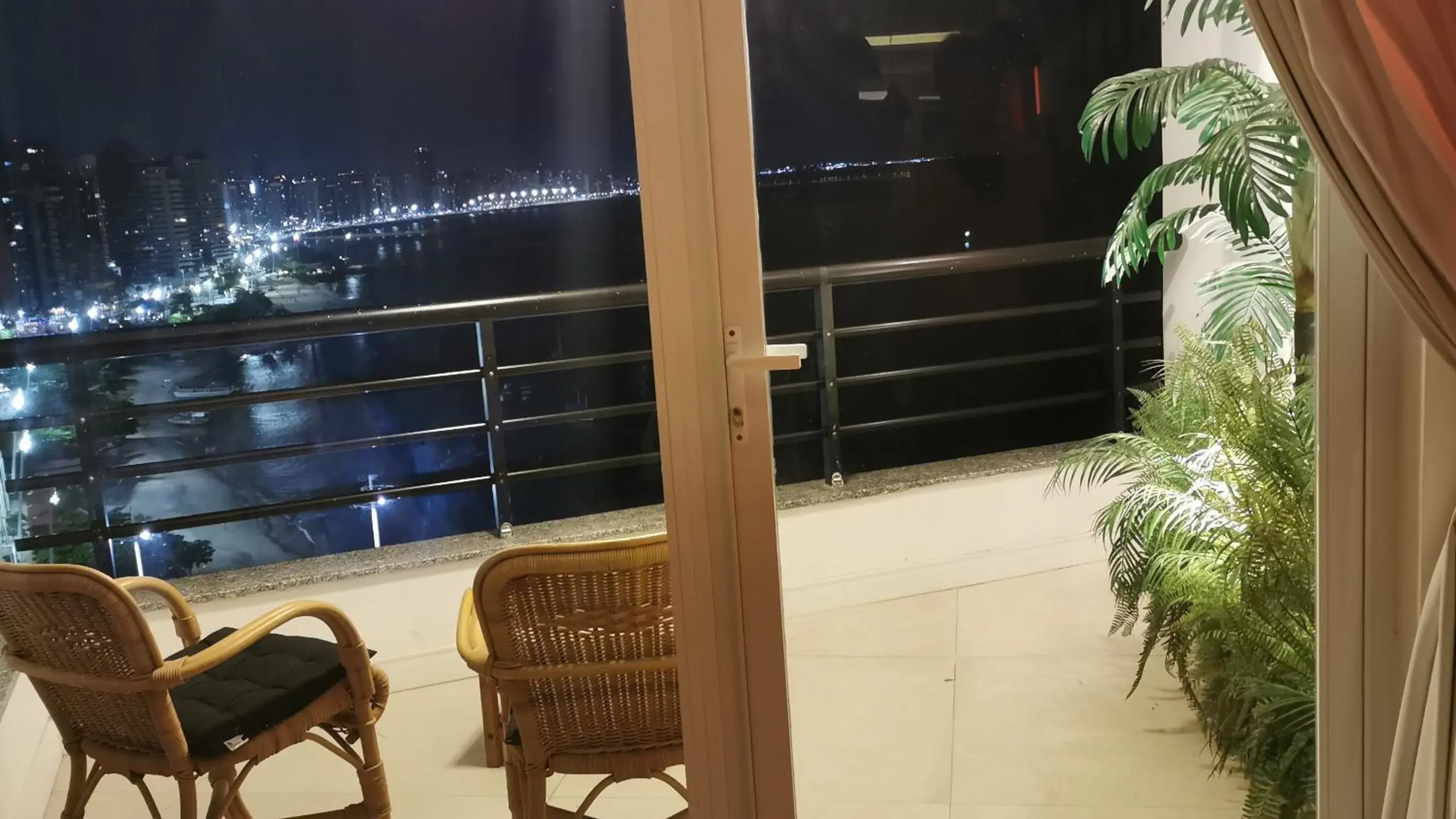 Balcony/Terrace in Seaflats Iate Plaza Hotel Balcony/Terrace in Seaflats Iate Plaza Hotel