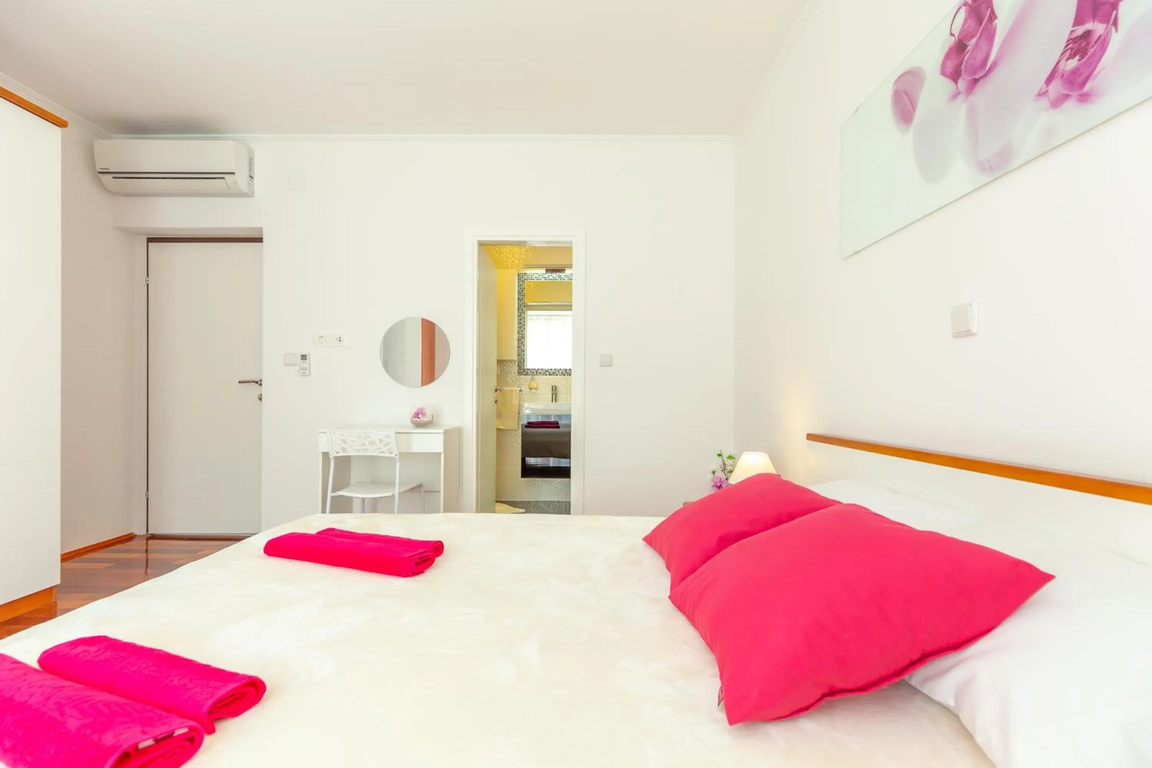 Bed in Hedera Estate, Hedera A24