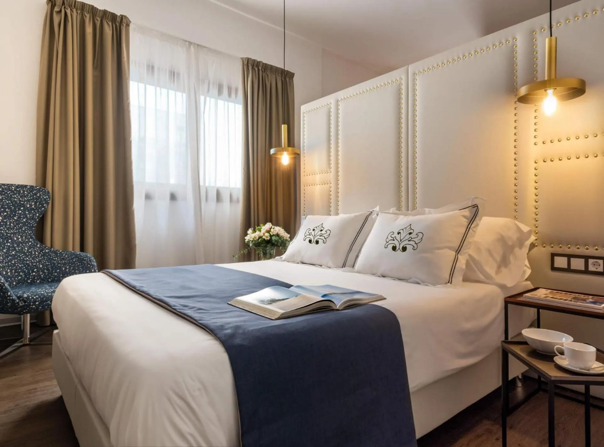 Bed in Casa Sevilla 1920 Suites by Época