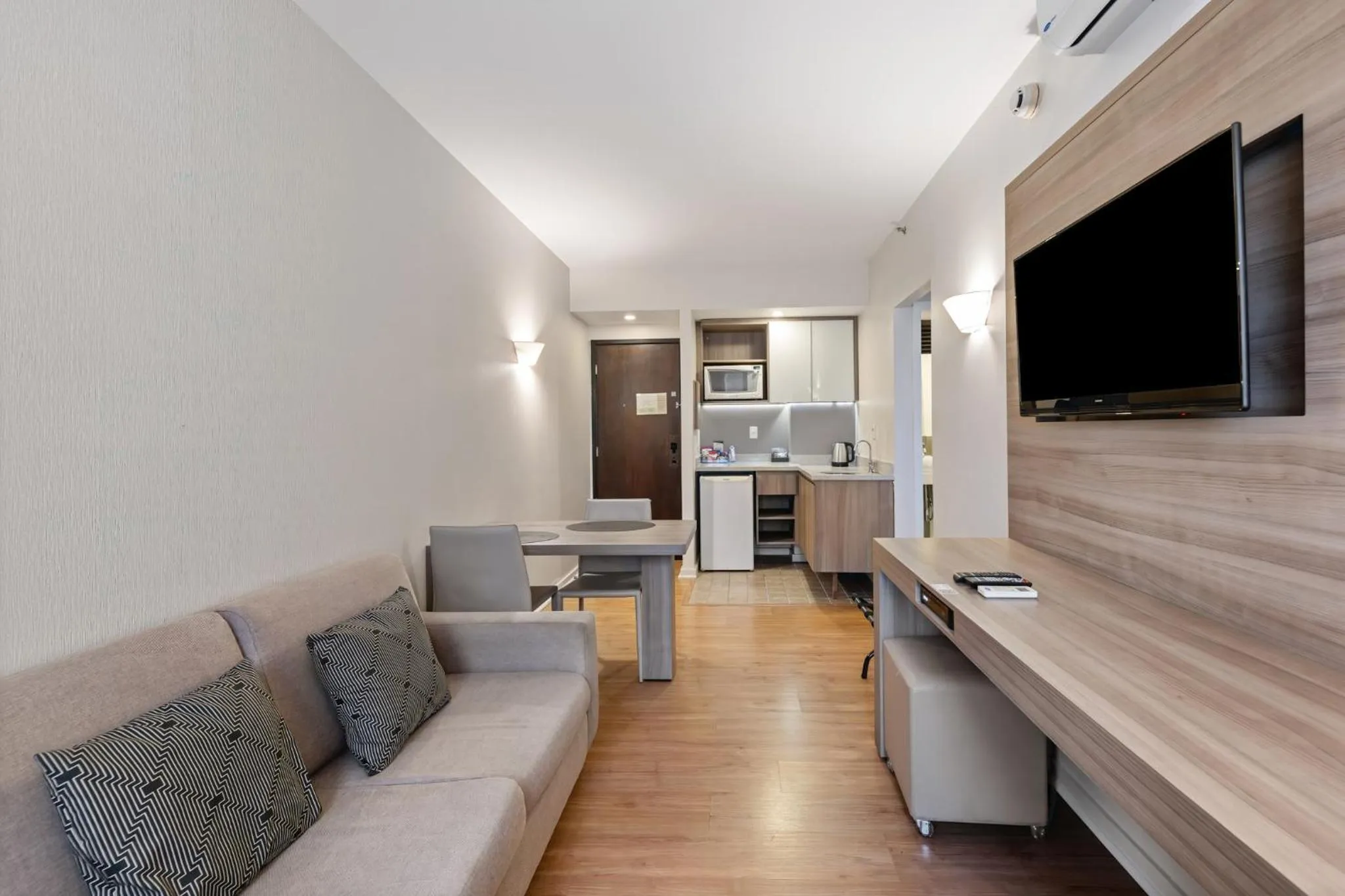 Photo of the whole room in Staybridge Suites São Paulo by IHG