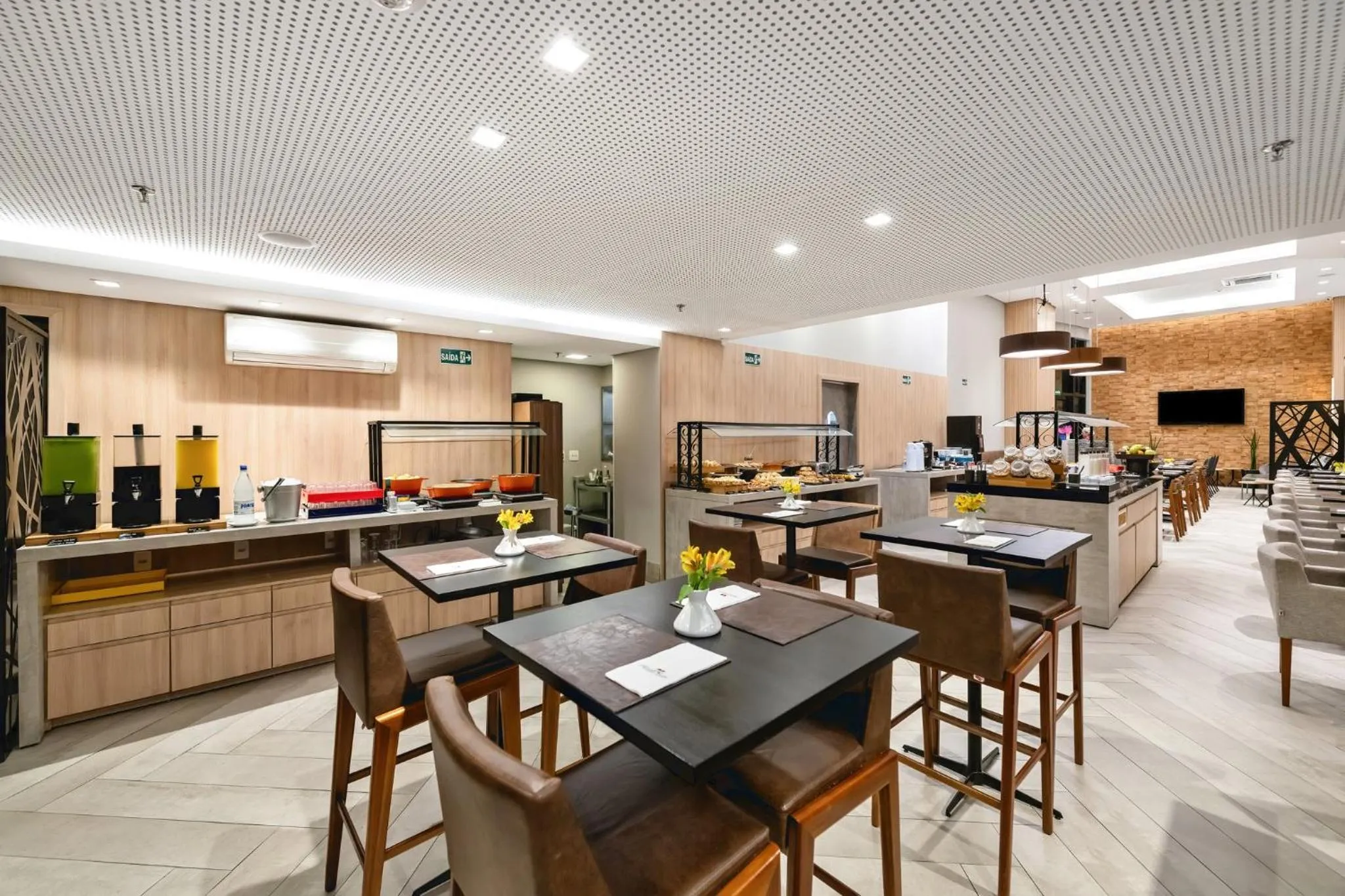 Restaurant/places to eat in Staybridge Suites São Paulo by IHG