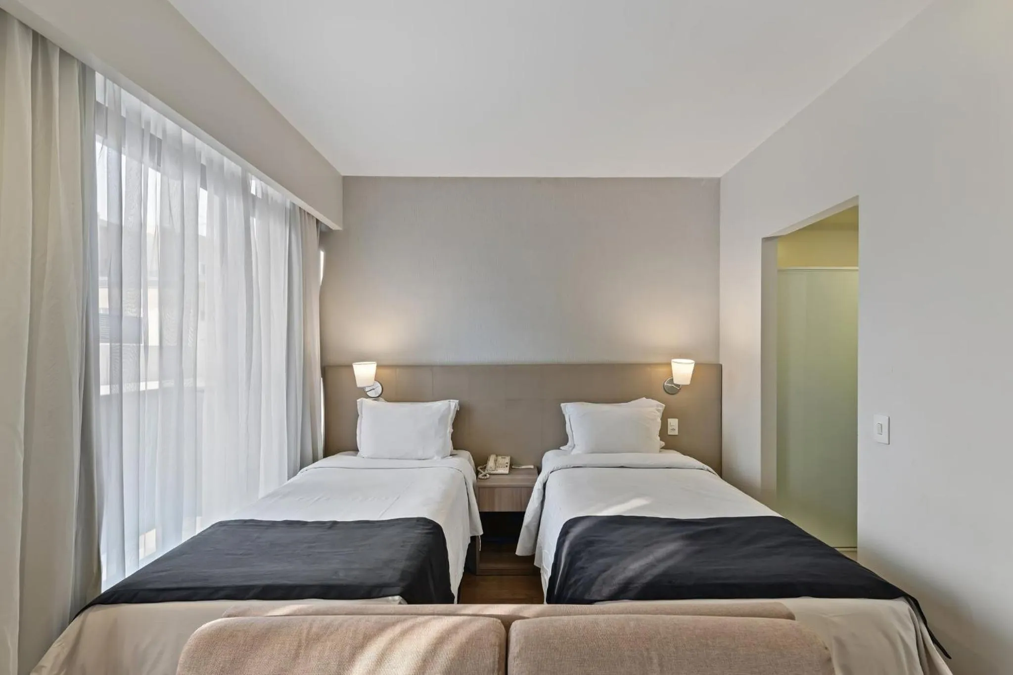Photo of the whole room, Bed in Staybridge Suites São Paulo by IHG