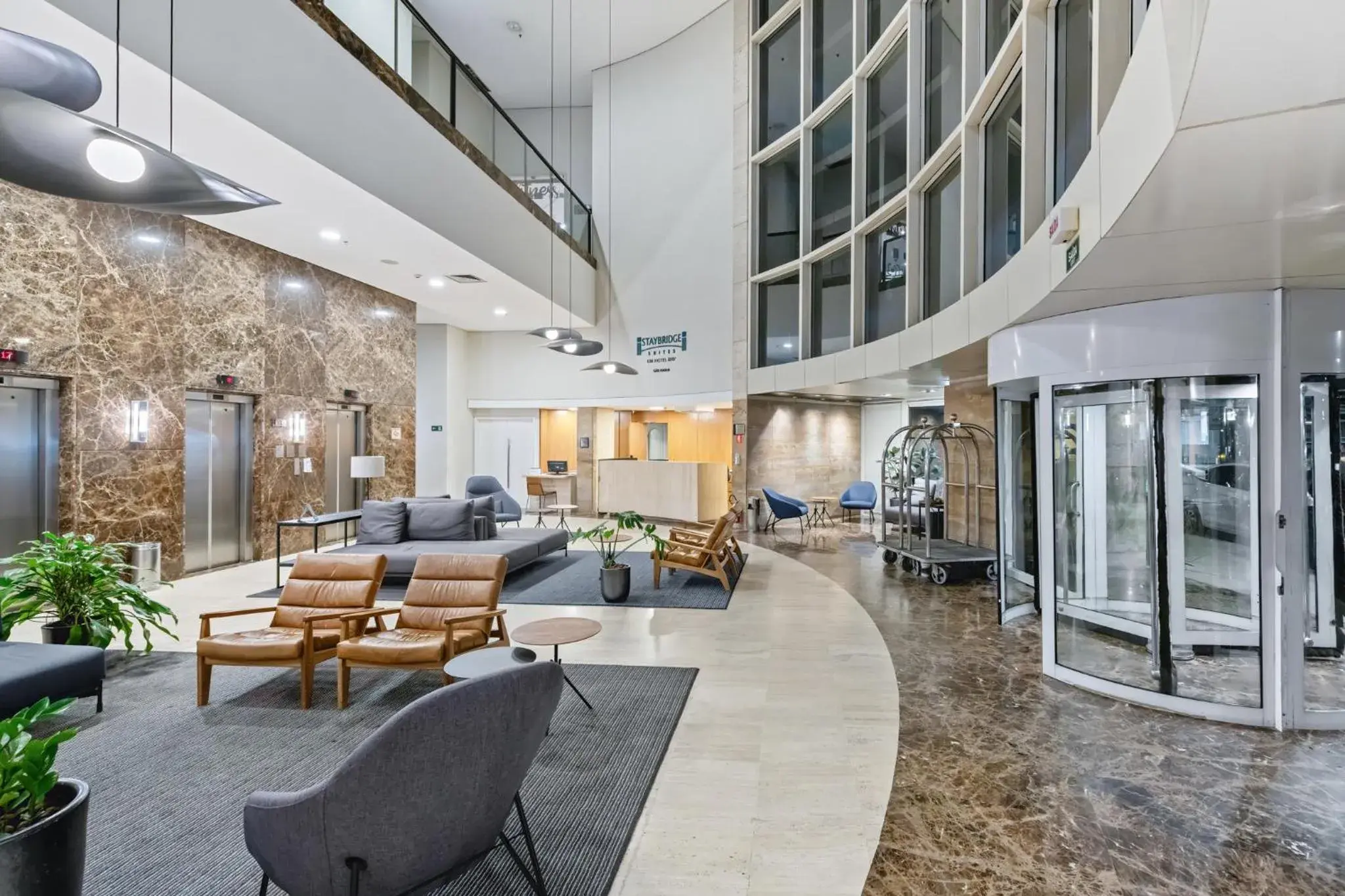 Lobby or reception in Staybridge Suites São Paulo by IHG Lobby or reception in Staybridge Suites São Paulo by IHG
