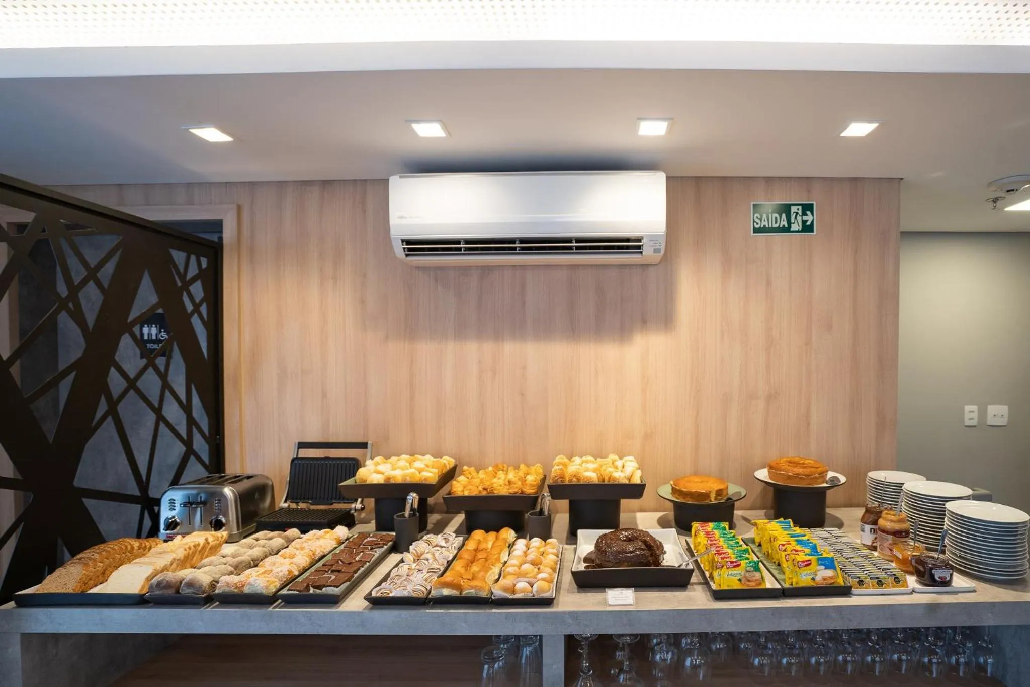 Restaurant/places to eat in Staybridge Suites São Paulo by IHG