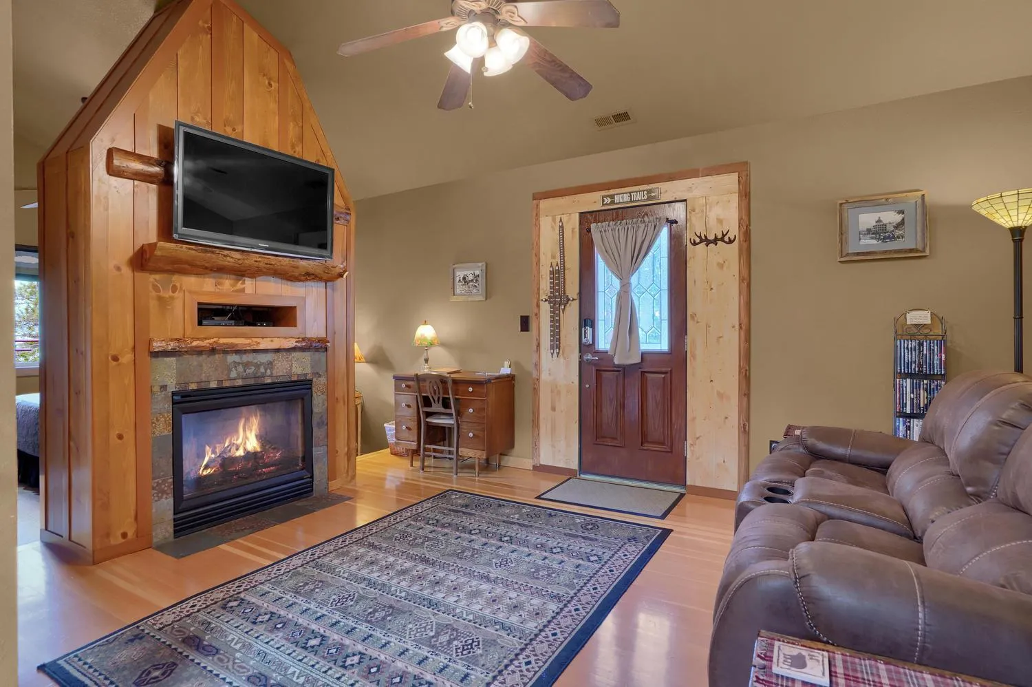 TV and multimedia in Pikes Peak Guest Cabin at Rocky Mountain Lodge
