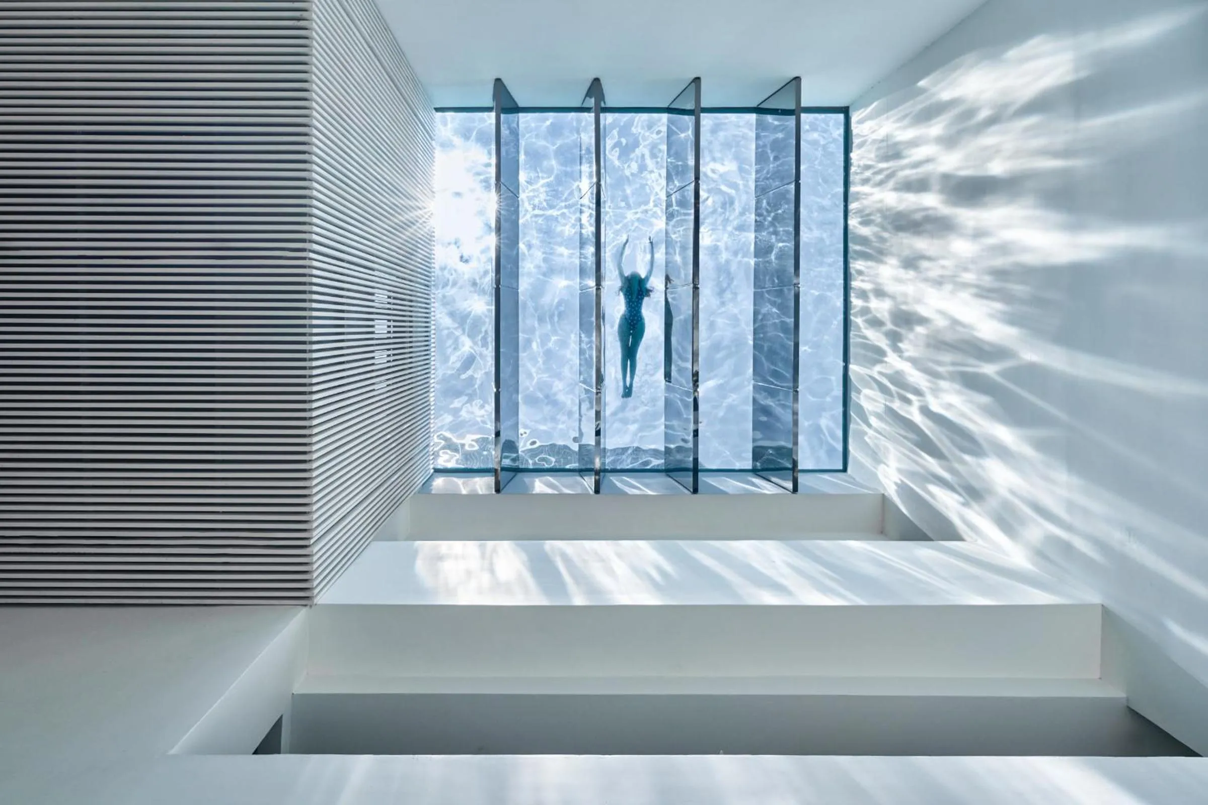 Swimming pool in Baitong Hotel & Resort Phnom Penh