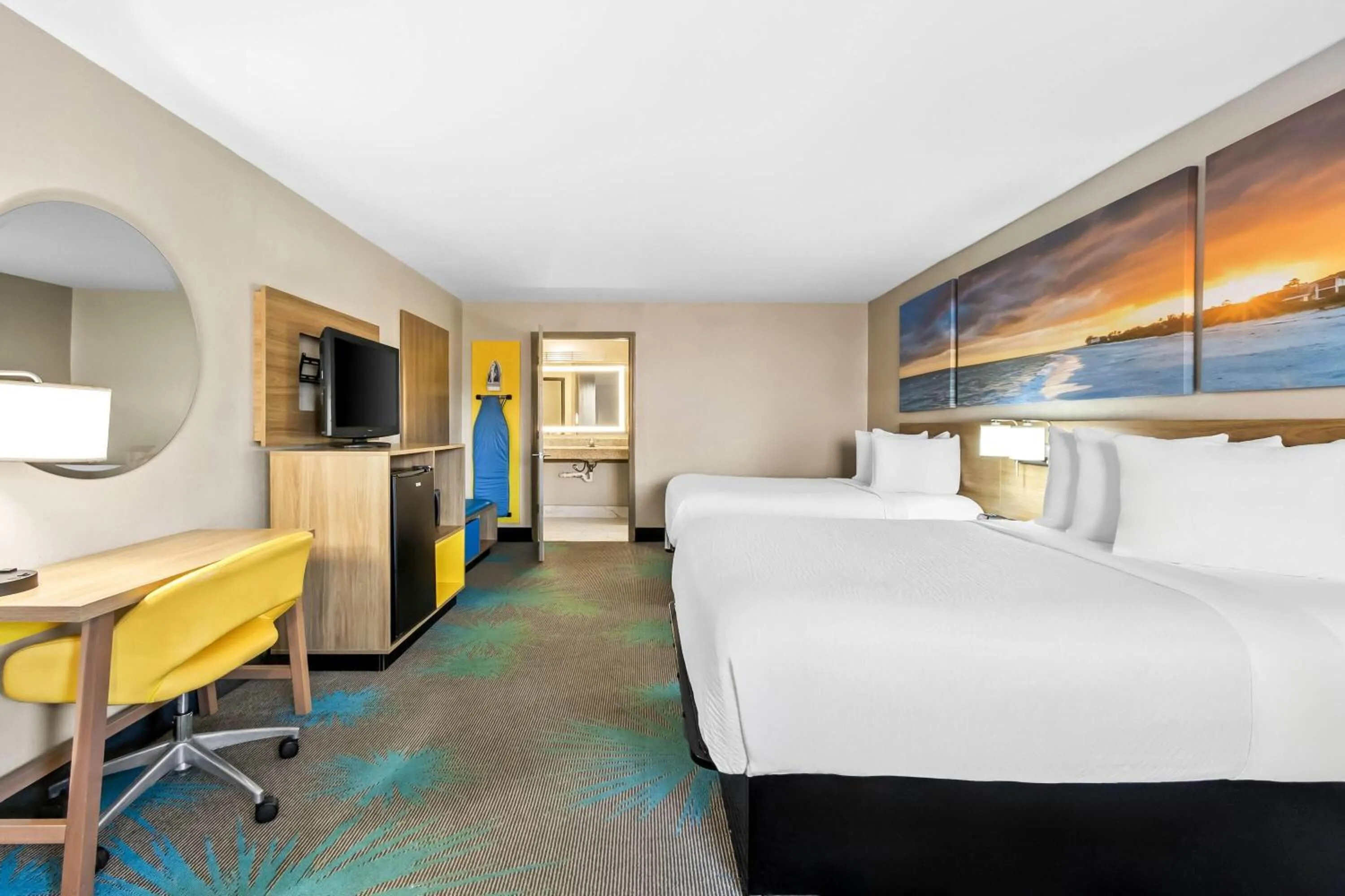 Bed in Days Inn by Wyndham Goose Creek