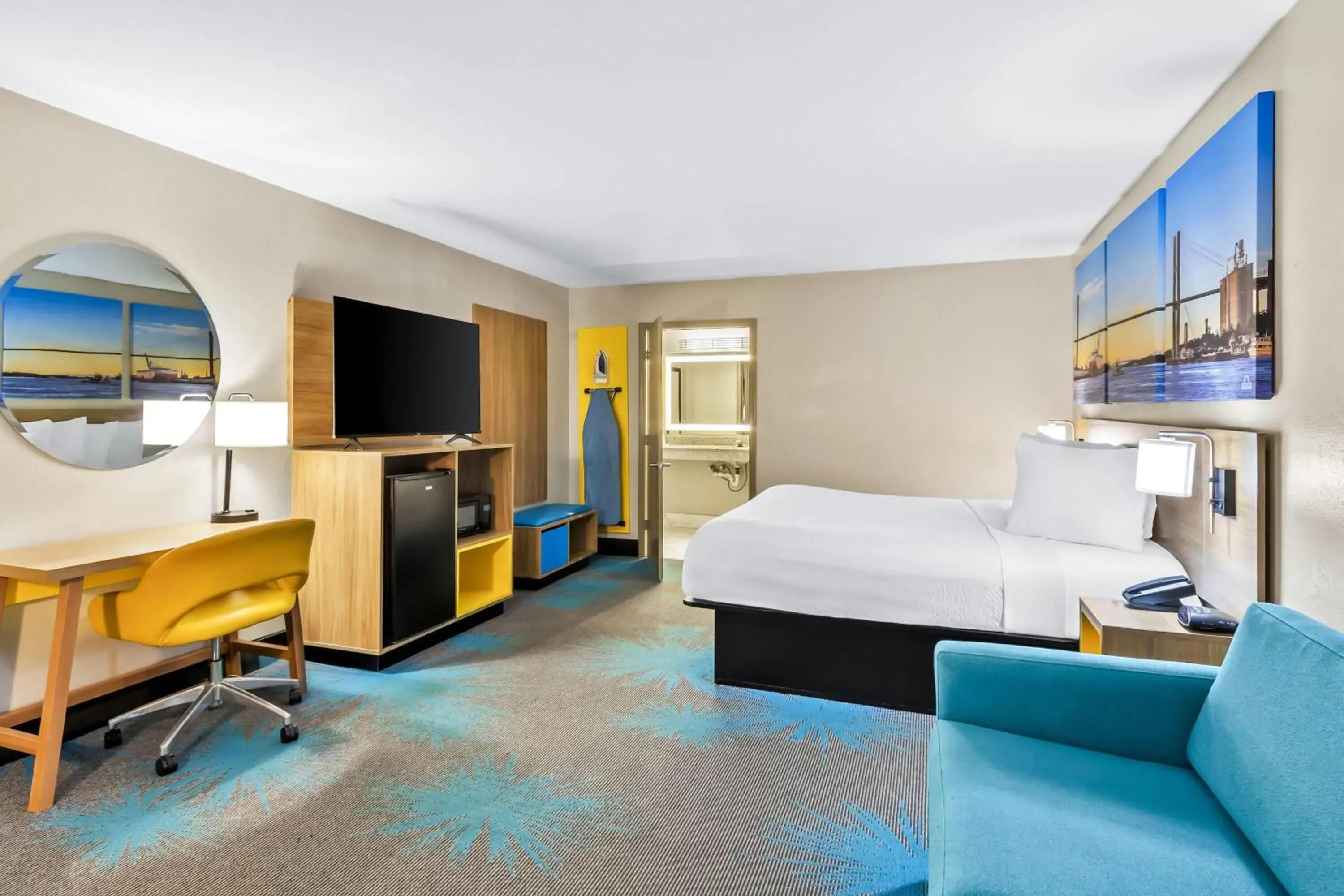 Bed in Days Inn by Wyndham Goose Creek Bed in Days Inn by Wyndham Goose Creek