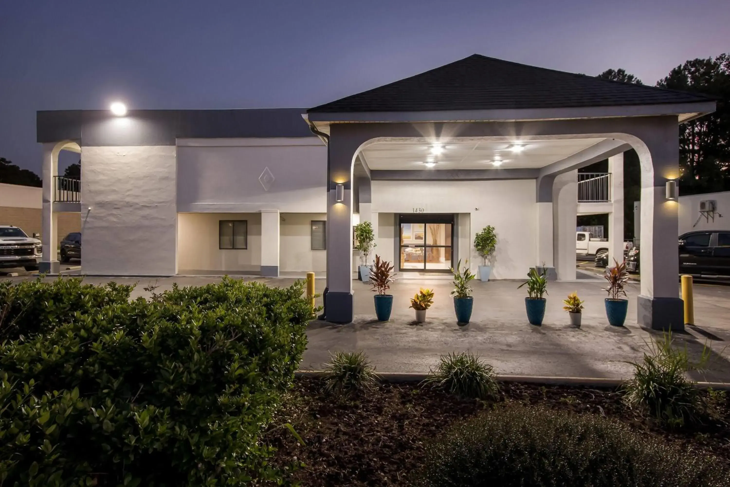 Property building in Days Inn by Wyndham Goose Creek Property building in Days Inn by Wyndham Goose Creek