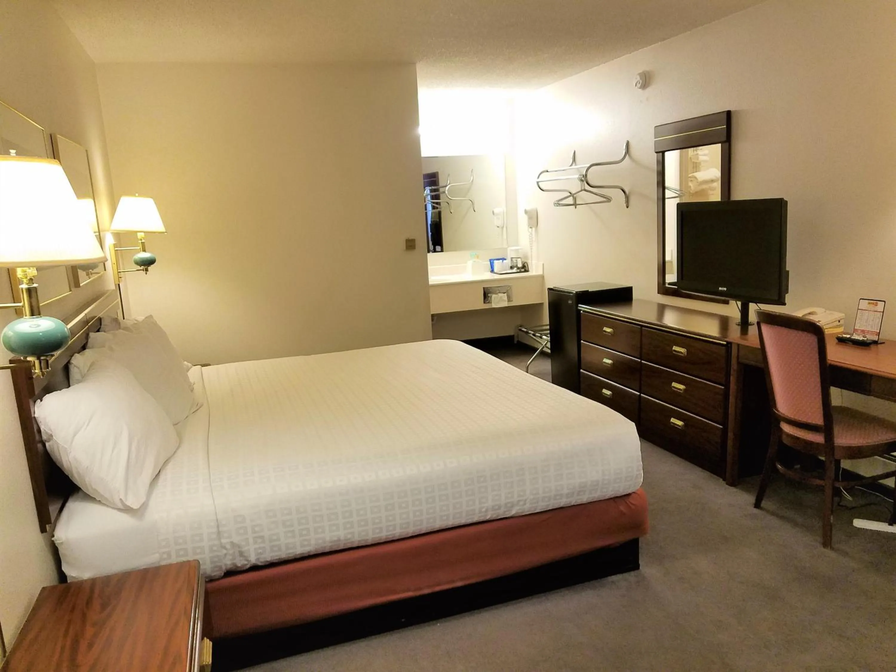 Bed in Motel 8 Laramie