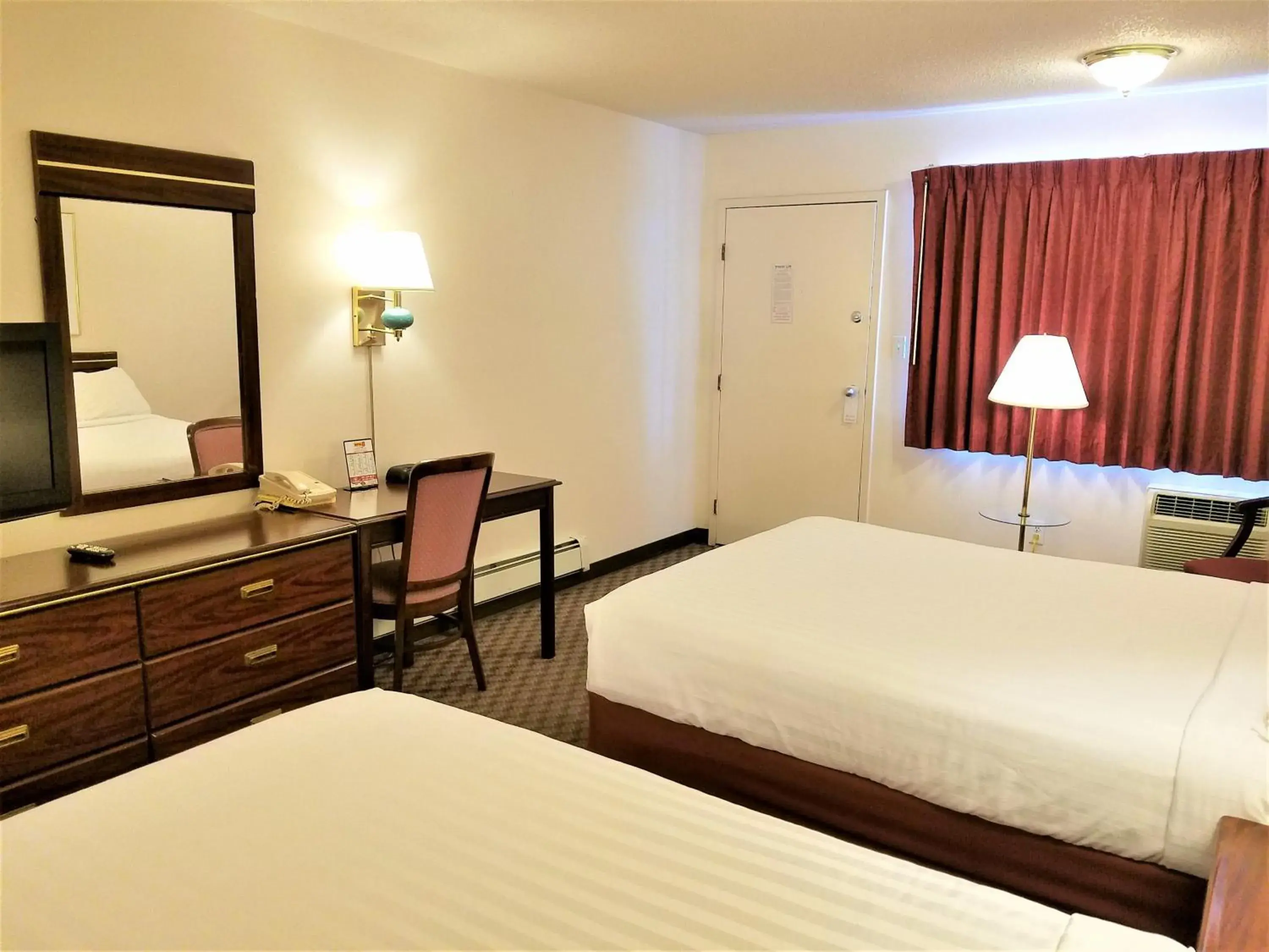 Bed in Motel 8 Laramie Bed in Motel 8 Laramie