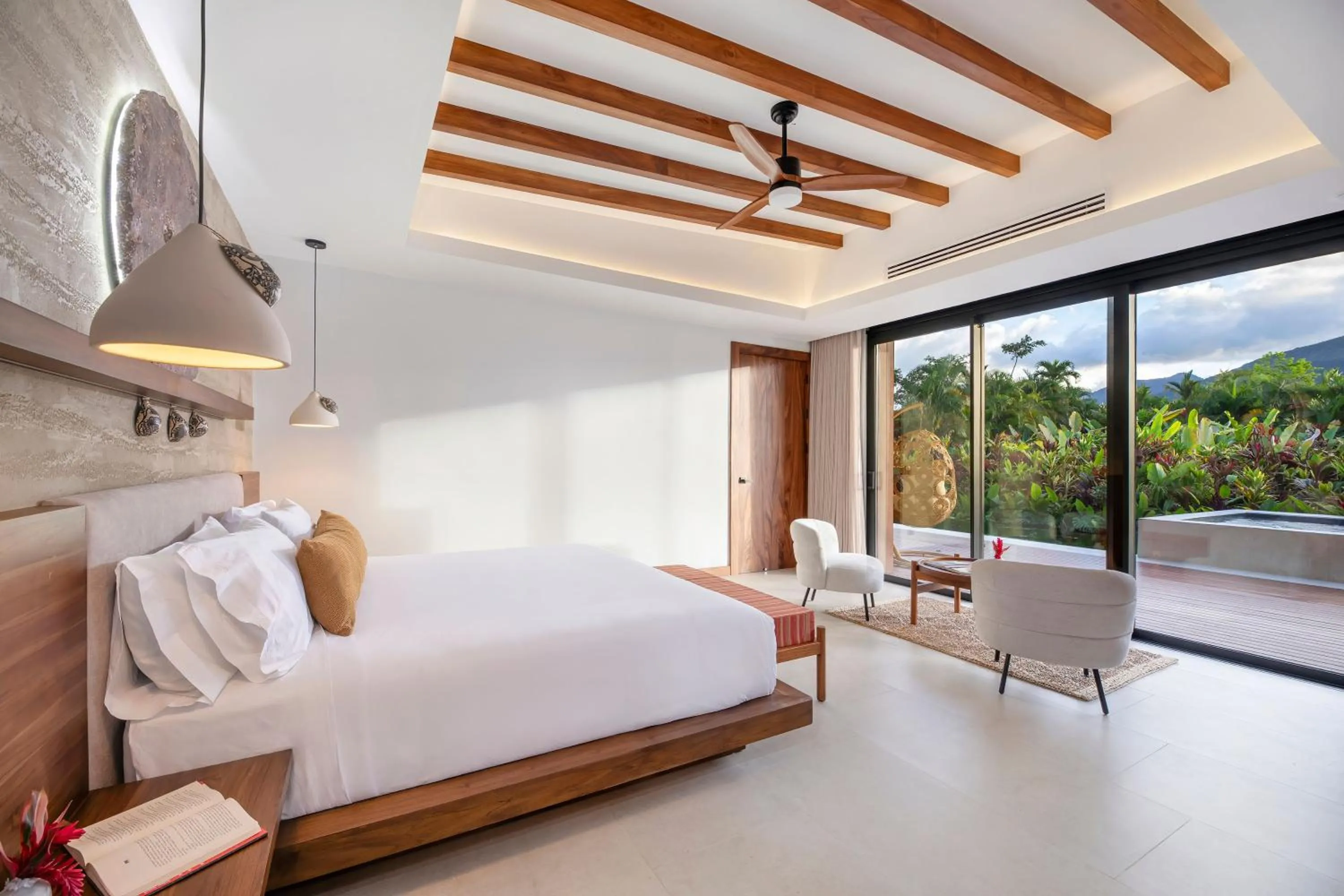 Bed in Arenal Manoa Resort & Hot Springs