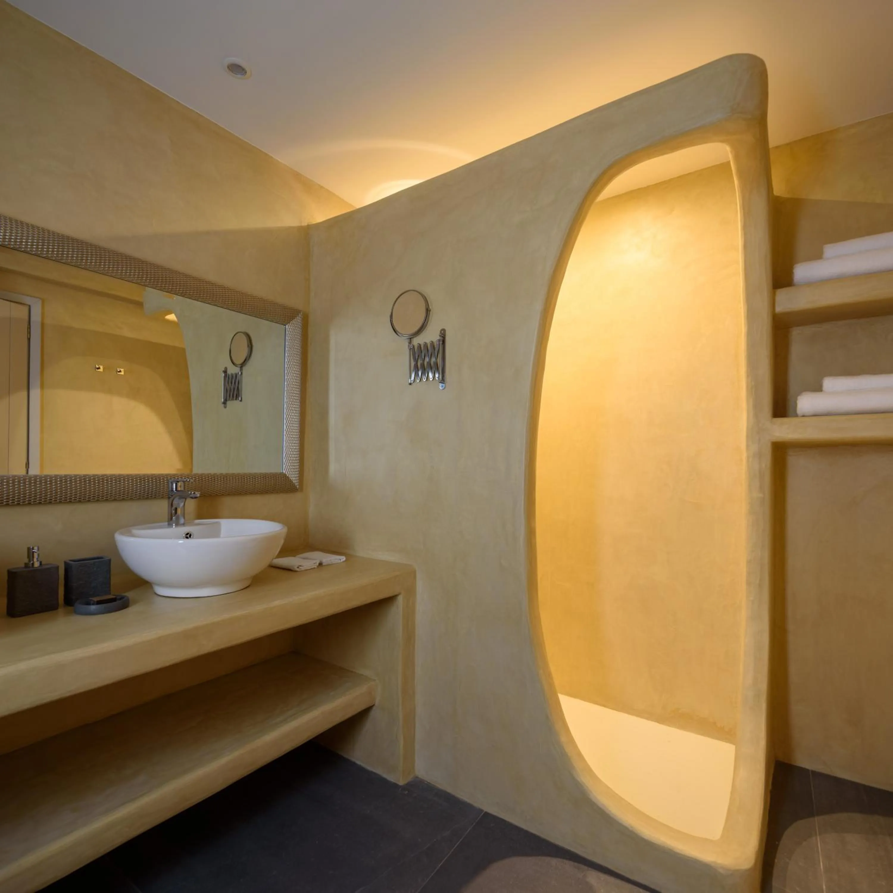 Elitoz Suites