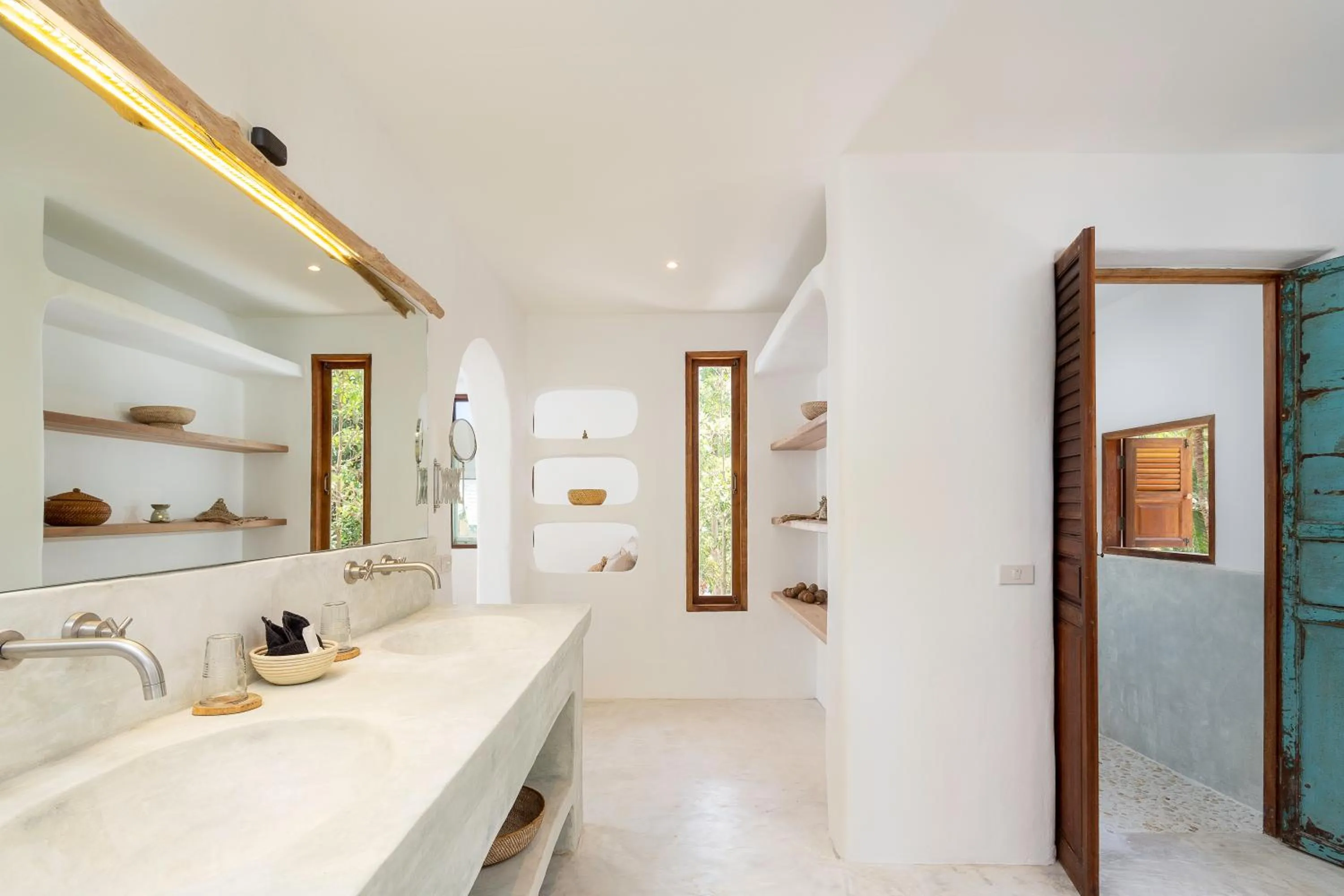 Bathroom in The Jungle Club - SHA Extra Plus