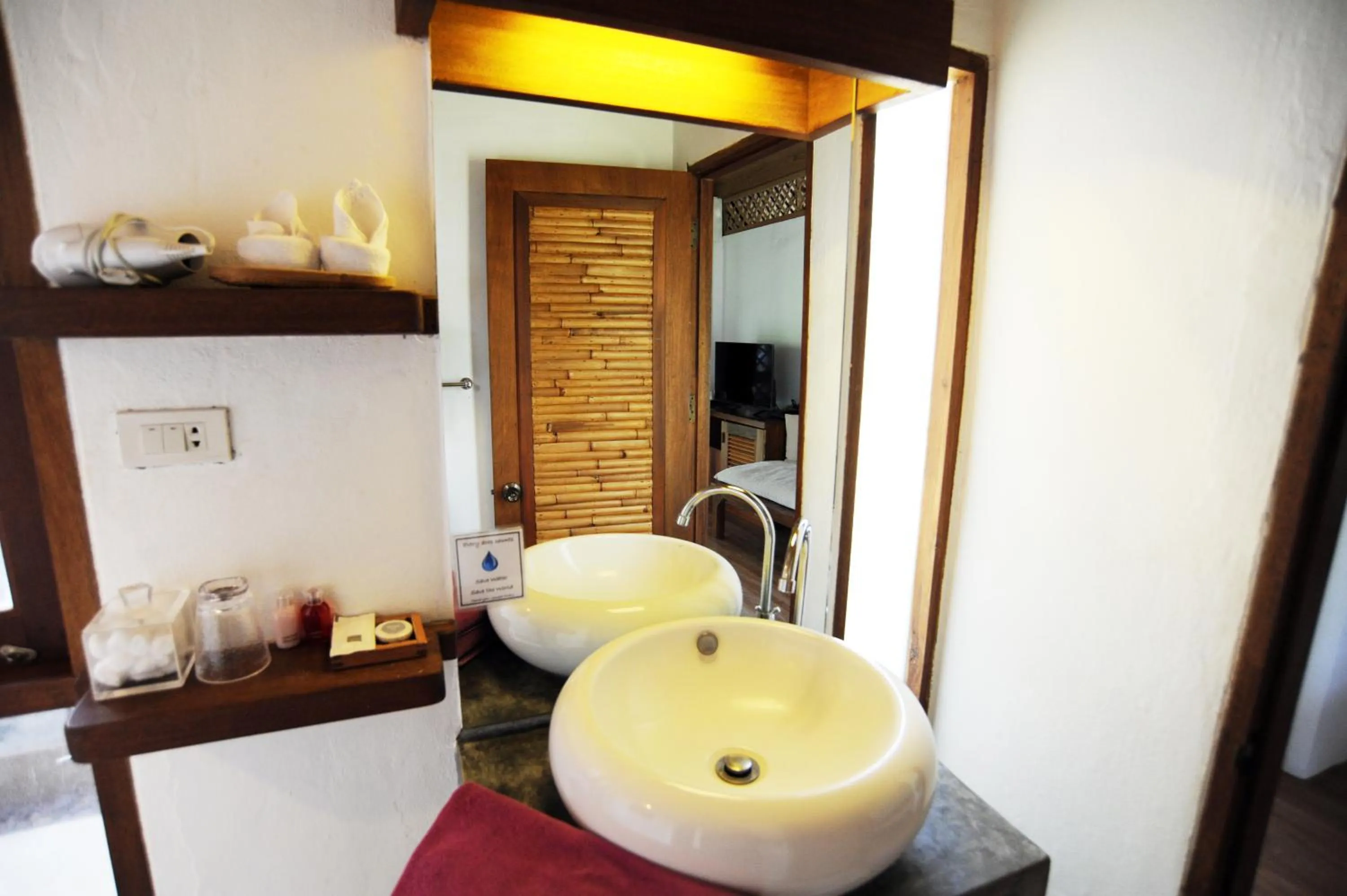 Bathroom in The Jungle Club - SHA Extra Plus