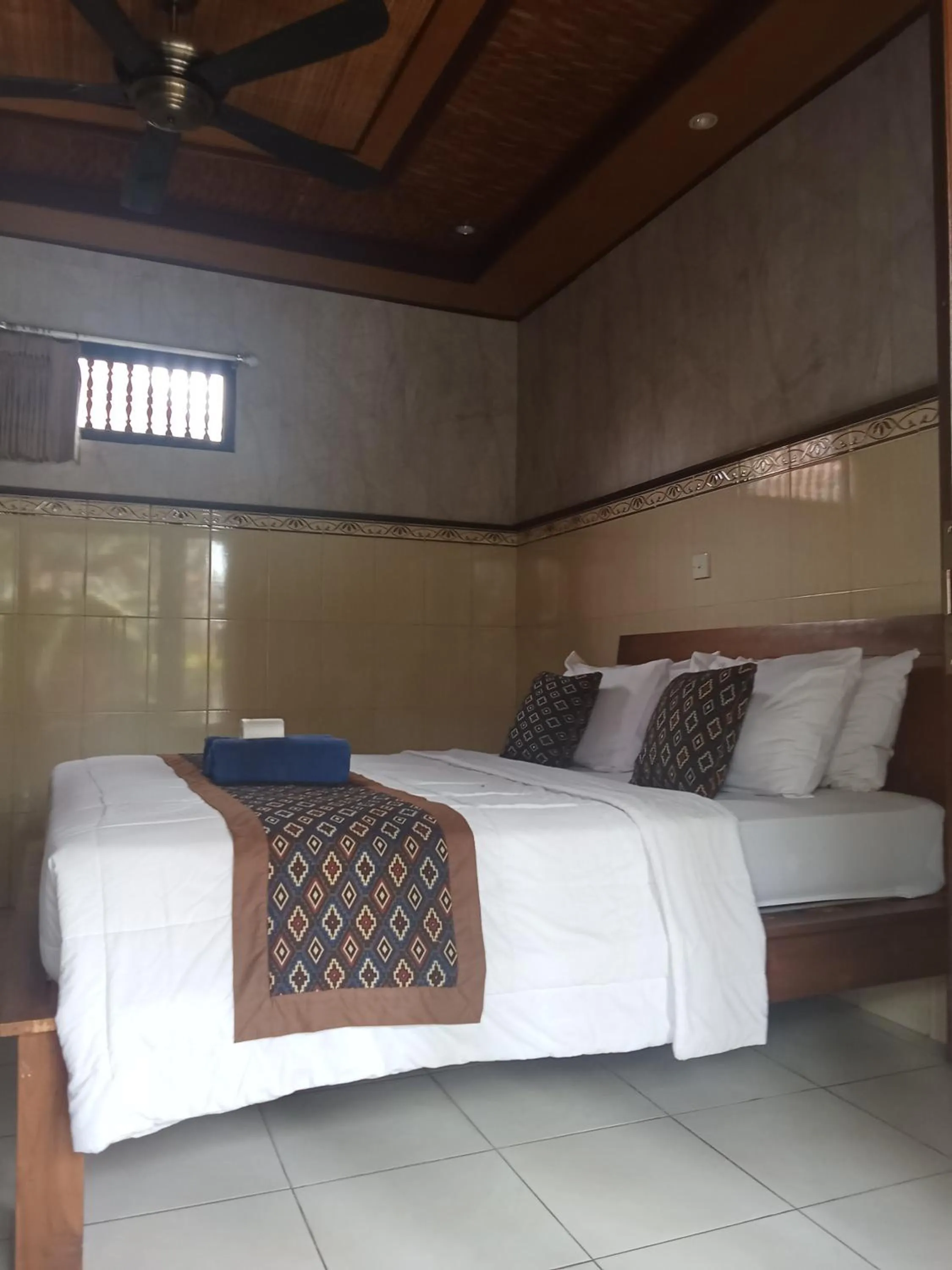 Bed in Dewi Antara Homestay