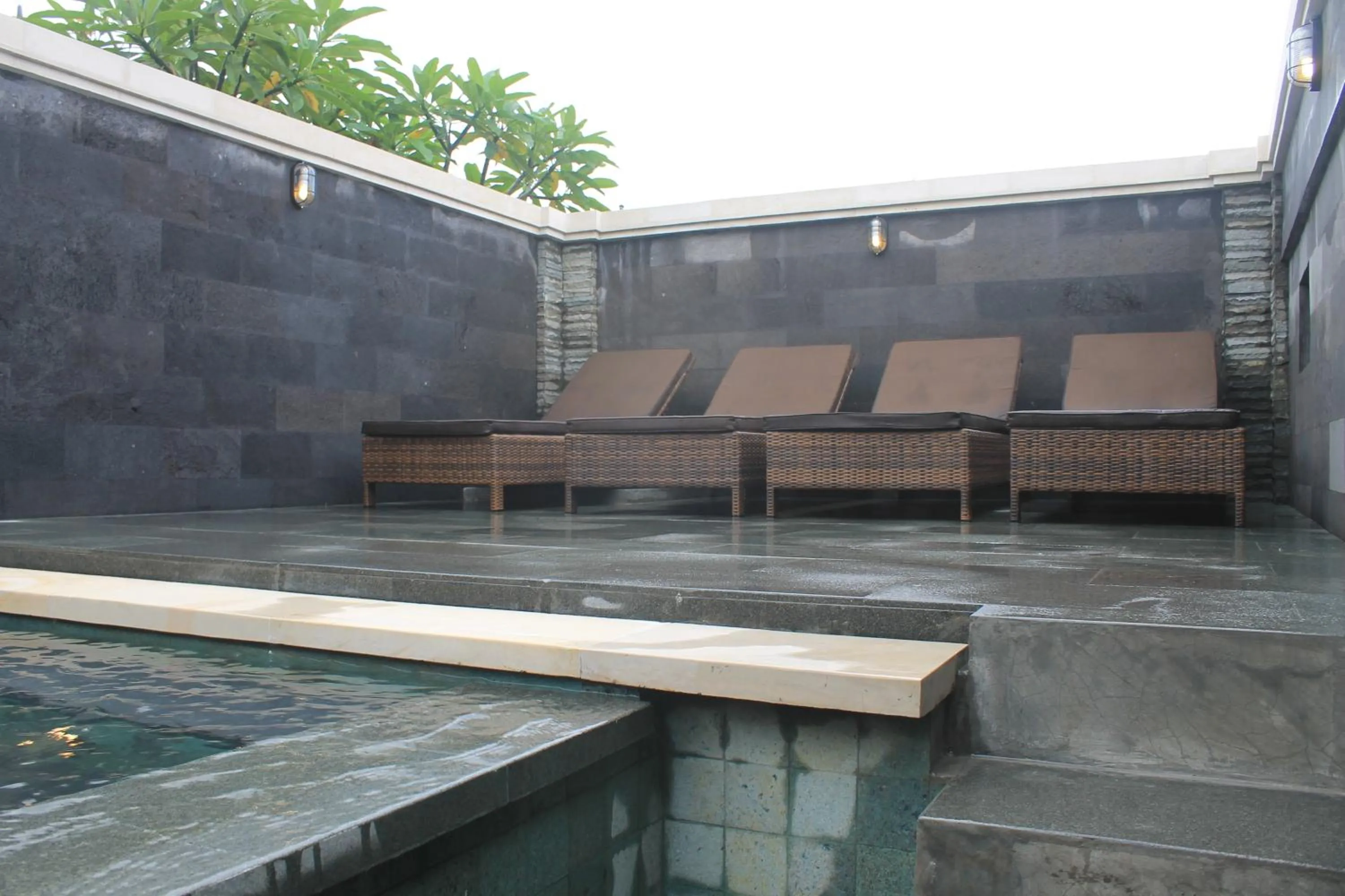 Dewi Antara Homestay