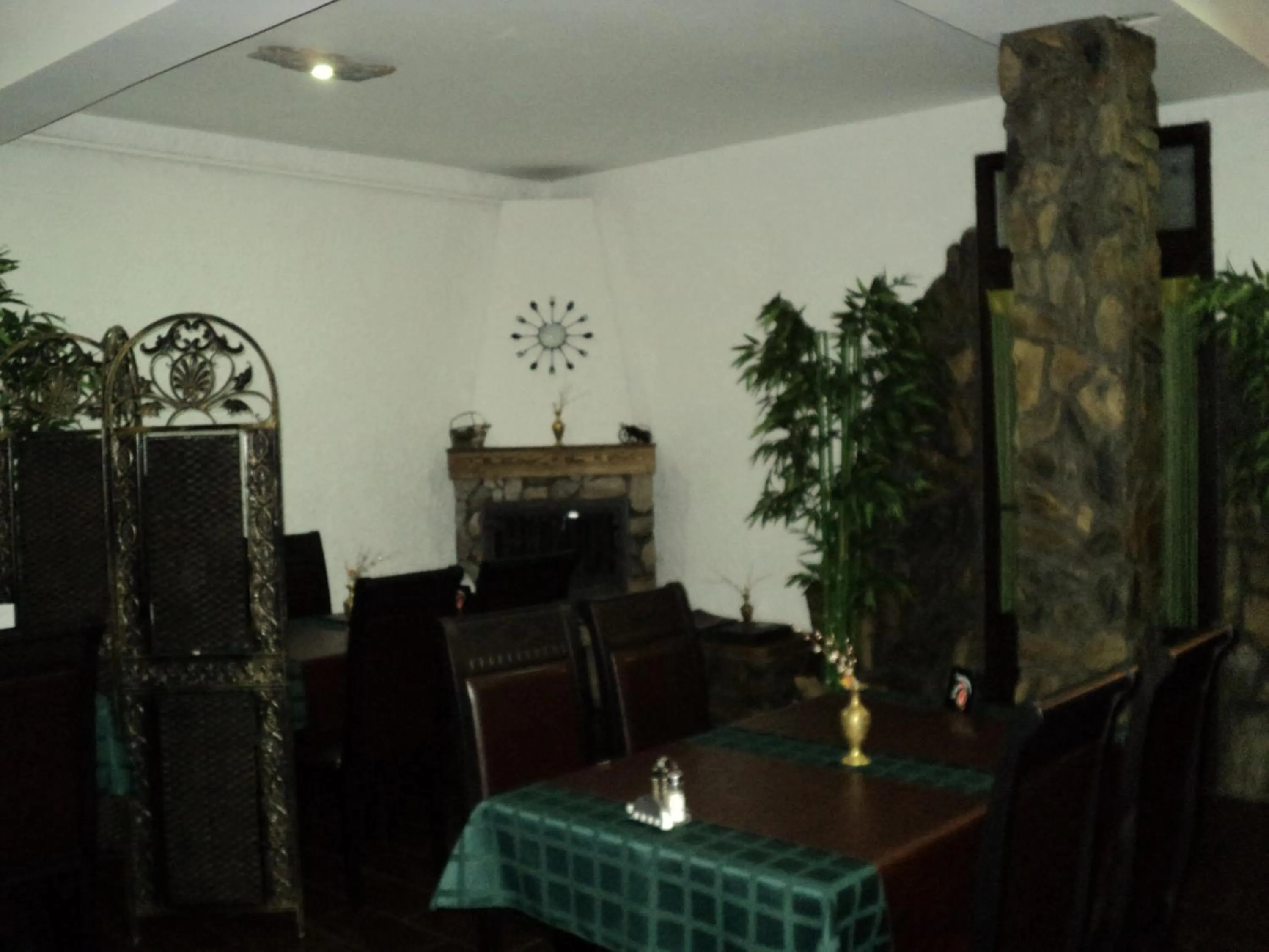 Restaurant/places to eat in Kovács Hotel Superior