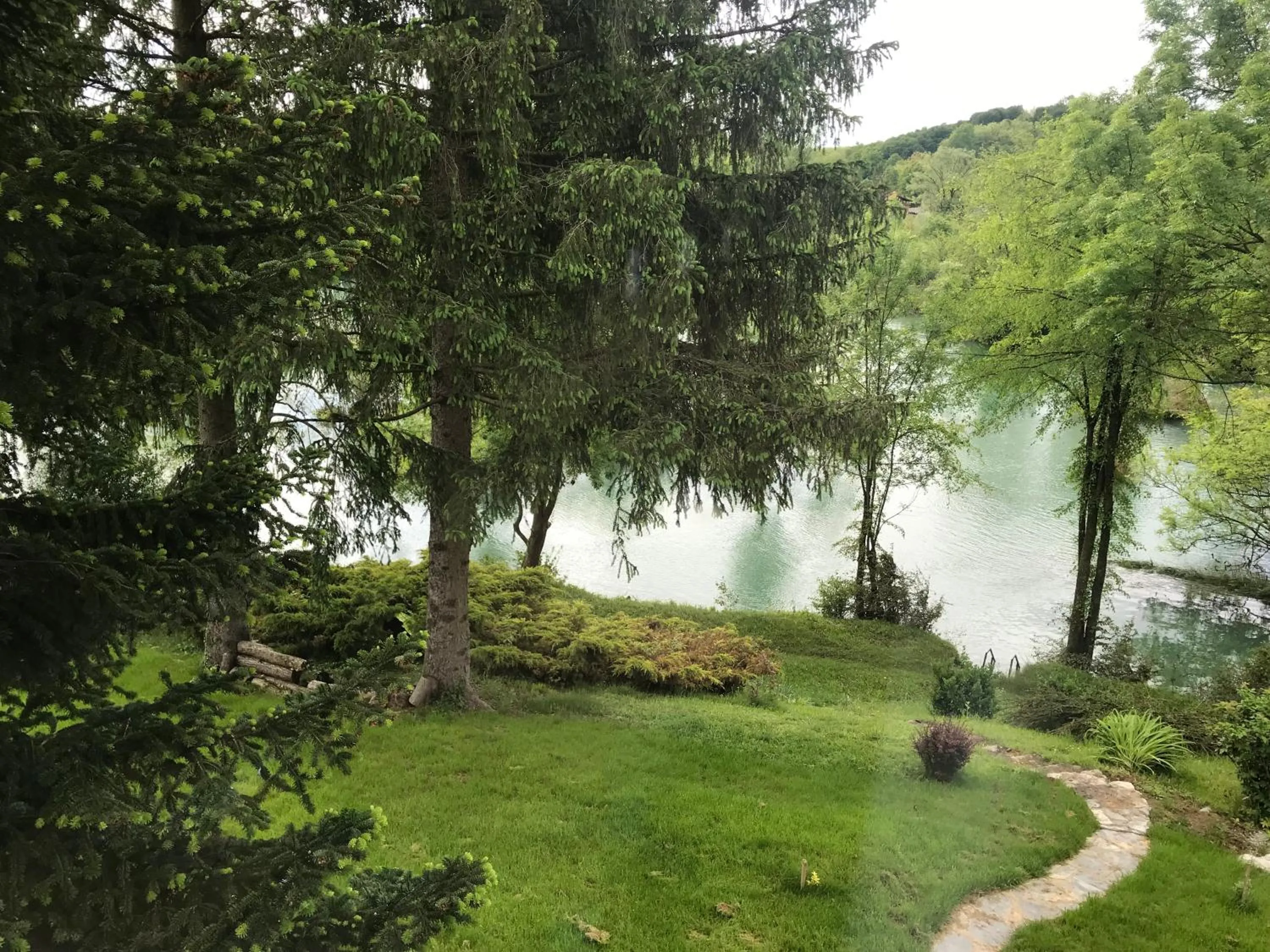River view in Pampas apartments Mrežnica