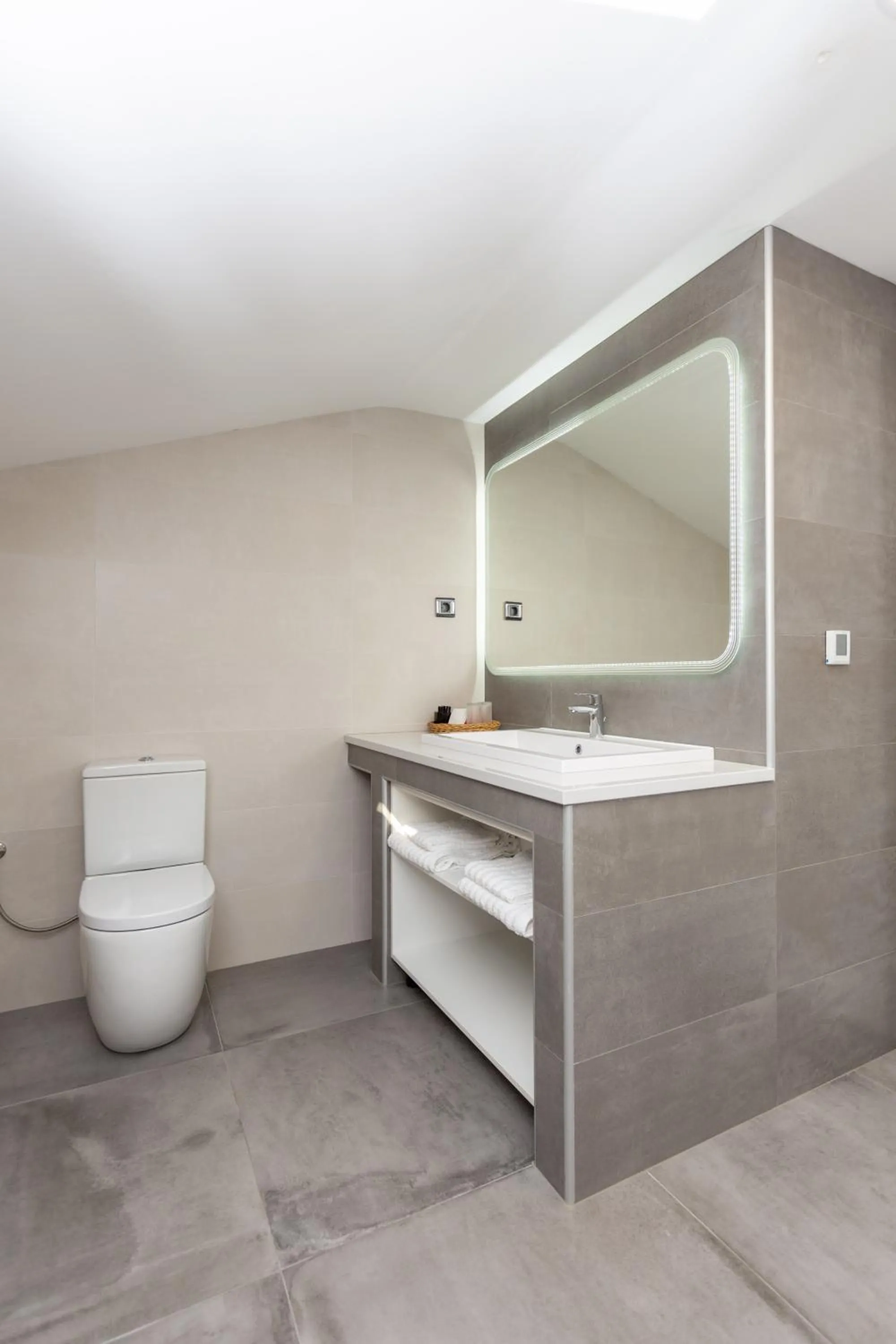 Toilet in Pampas apartments Mrežnica