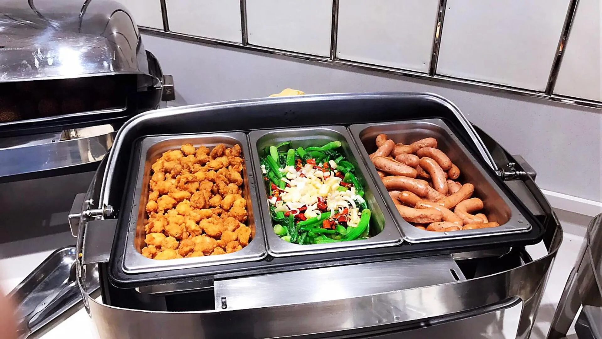 Buffet breakfast in Metropolo Shenyang Wanda Plaza-Beiyi Road